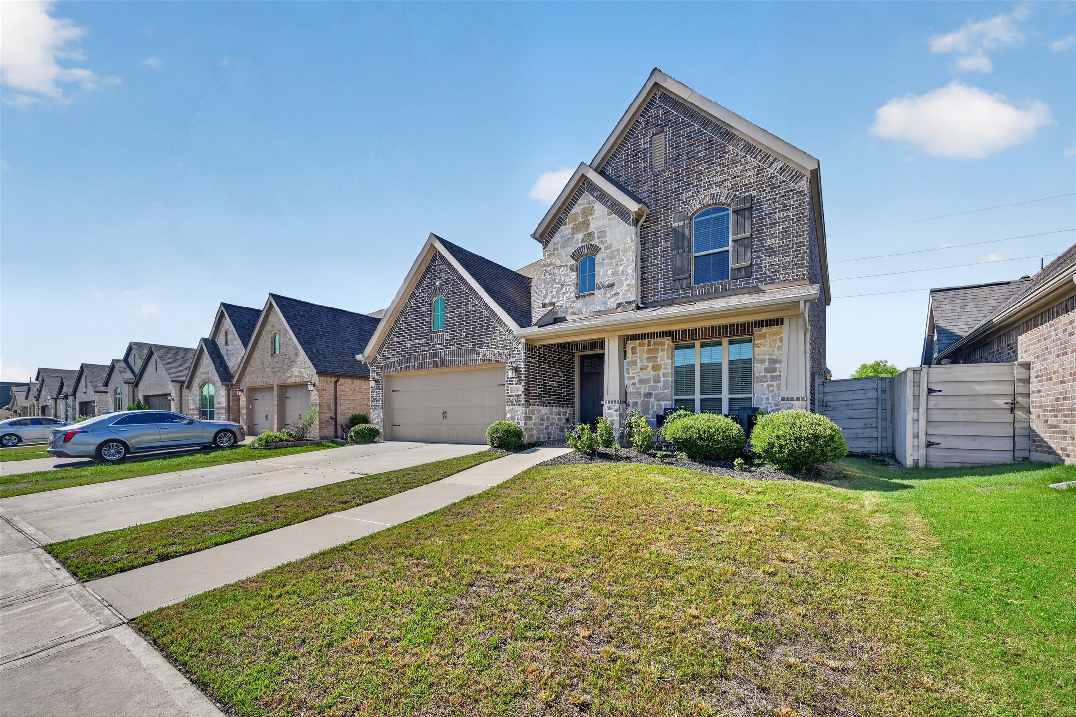 2047 Blackhawk Ridge Lane Property Photo 3