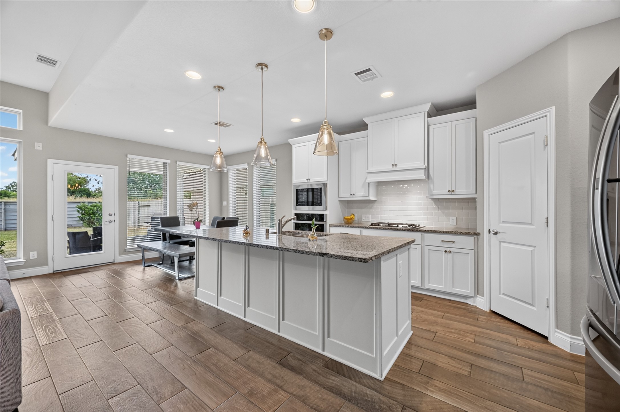 2047 Blackhawk Ridge Lane Property Photo 8