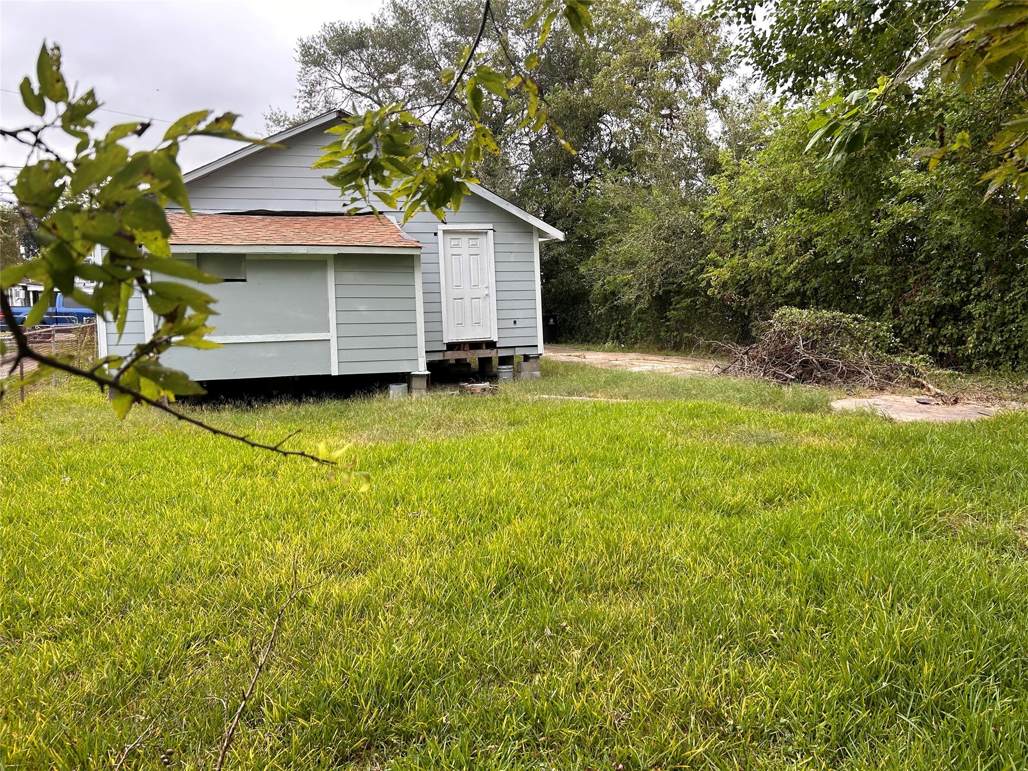 3011 Retta Street Property Photo 9