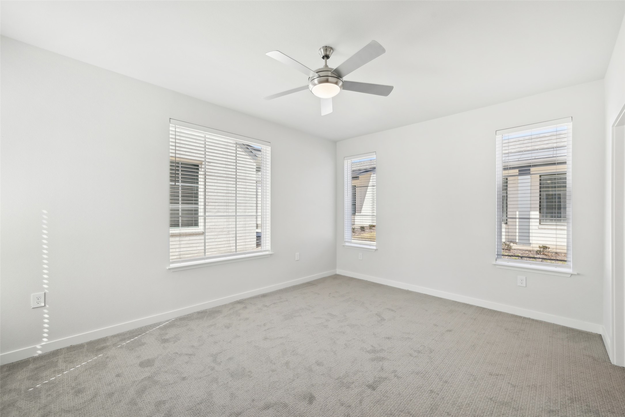 3651-501 S Custer Road Property Photo 18