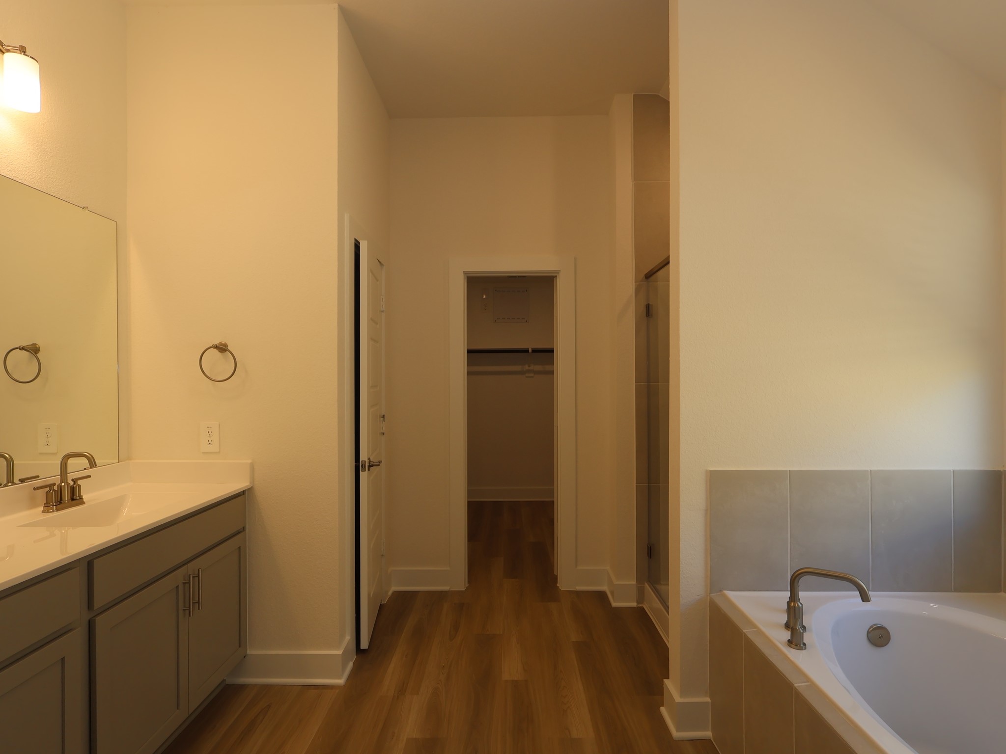 10591 Annex Avenue Property Photo 5