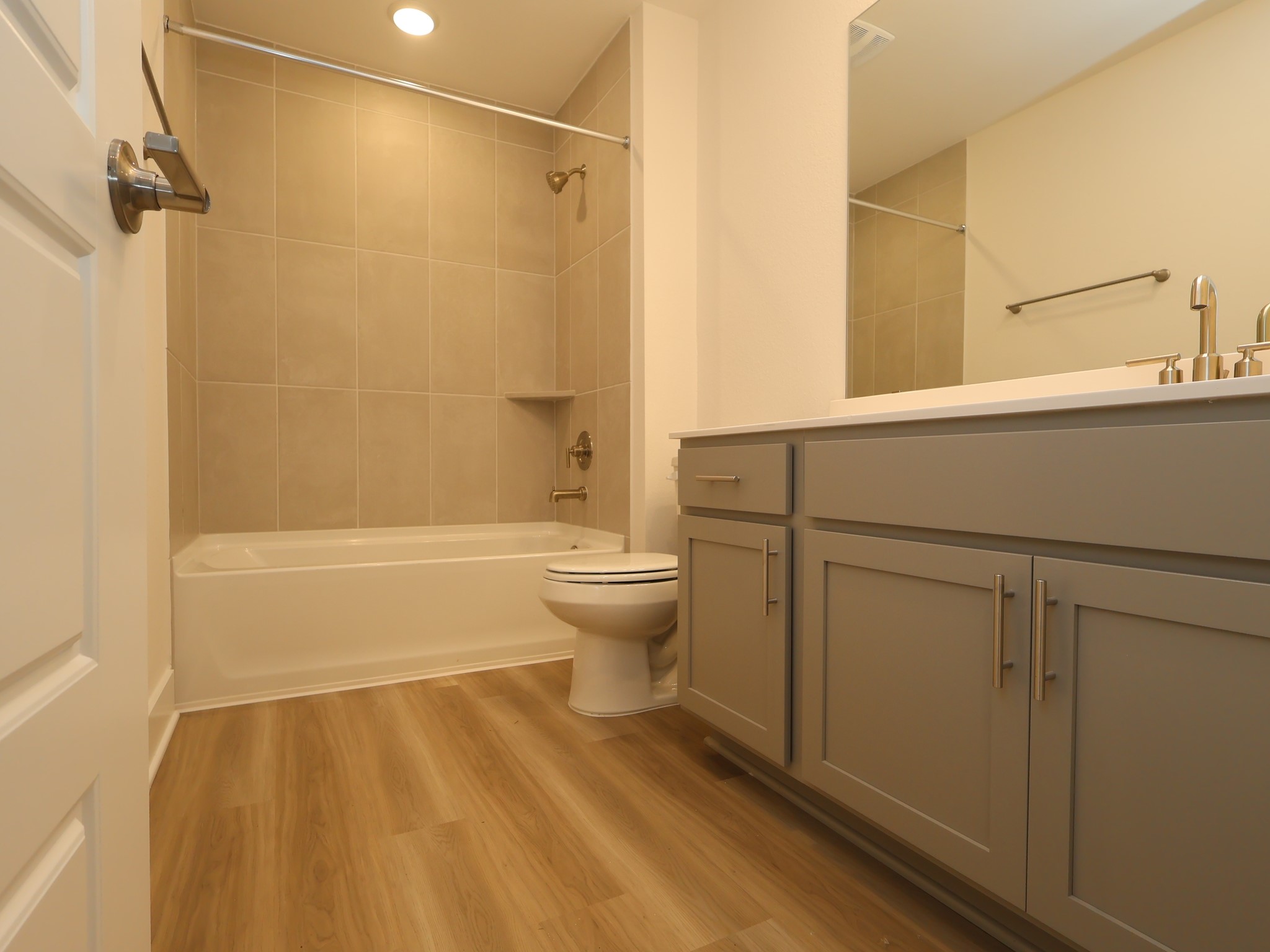 10591 Annex Avenue Property Photo 12