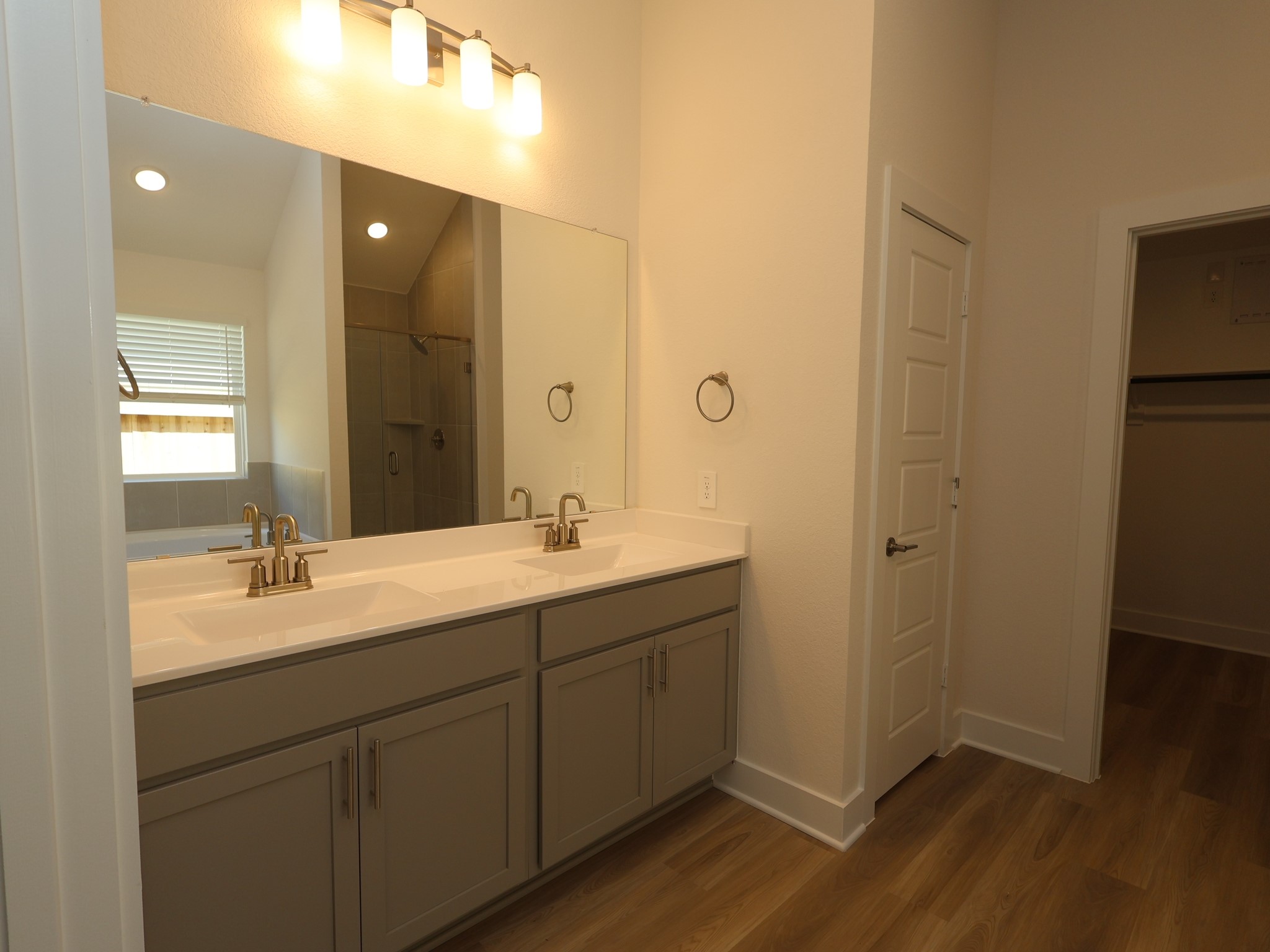 10591 Annex Avenue Property Photo 19