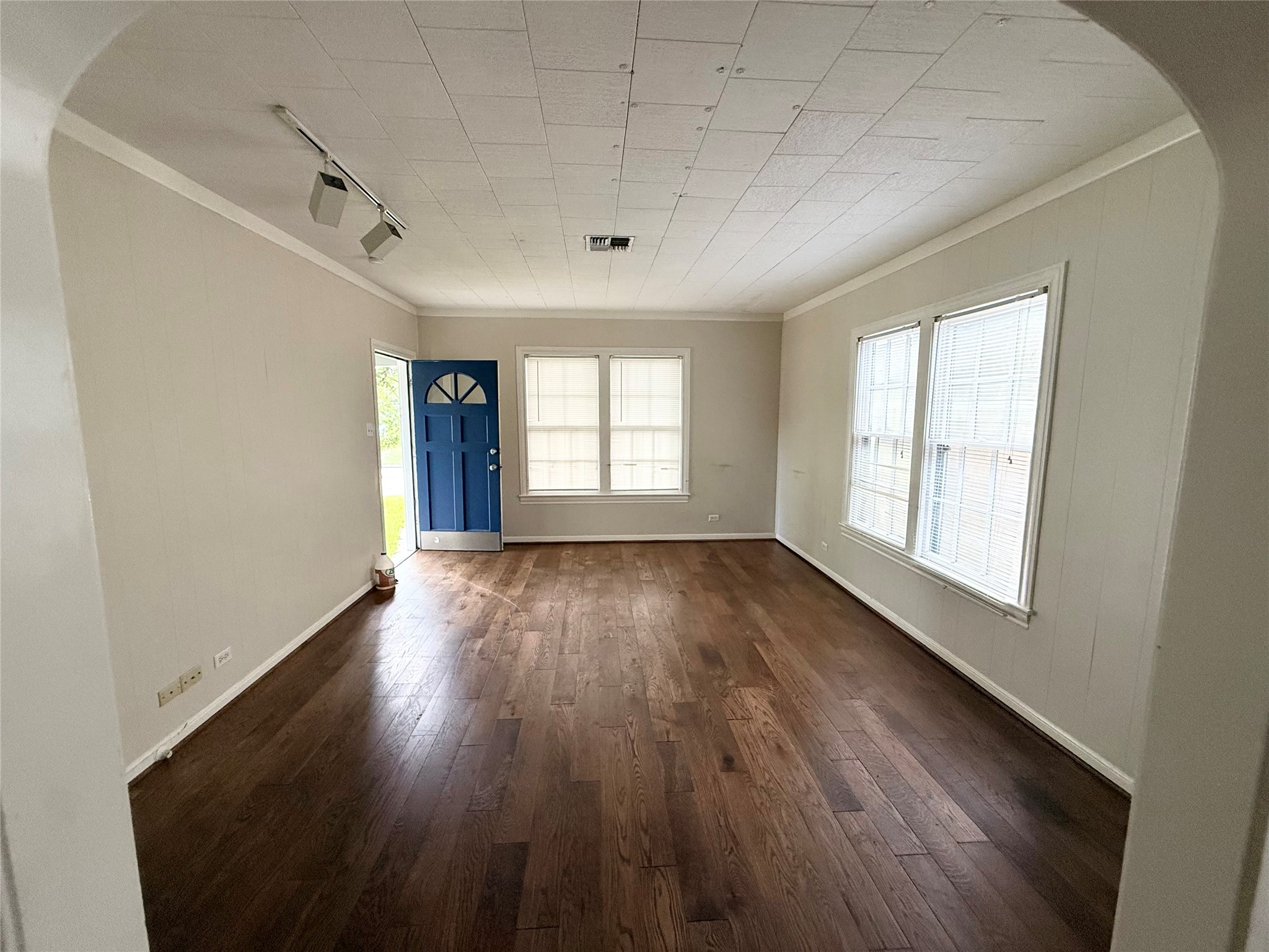 1103 Austin Street Property Photo 2