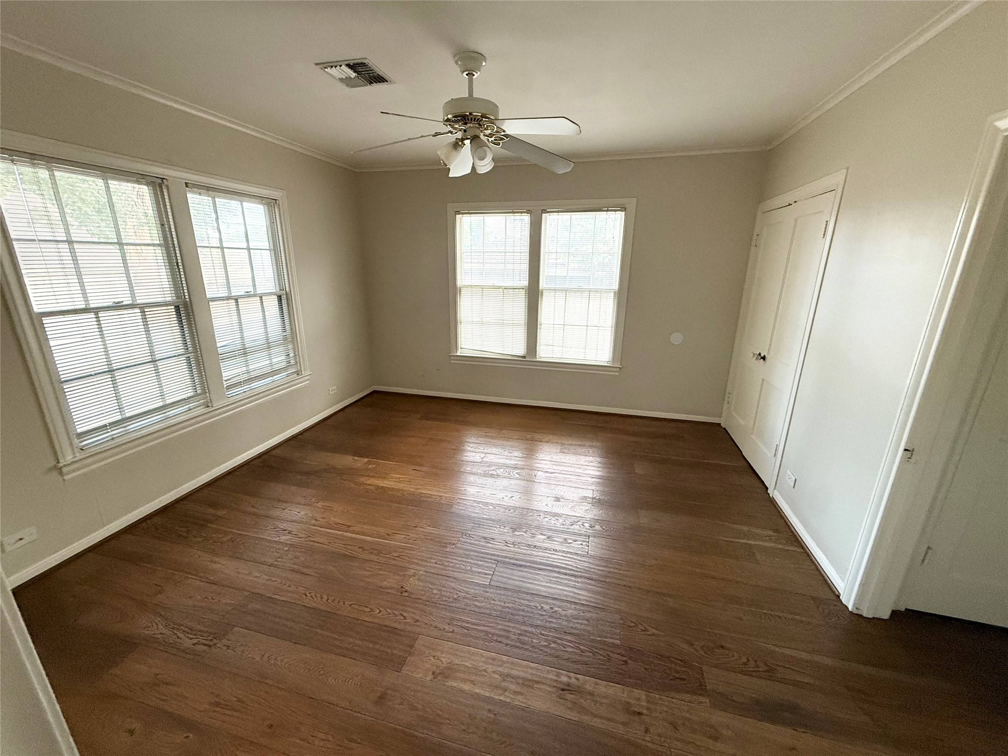 1103 Austin Street Property Photo 6