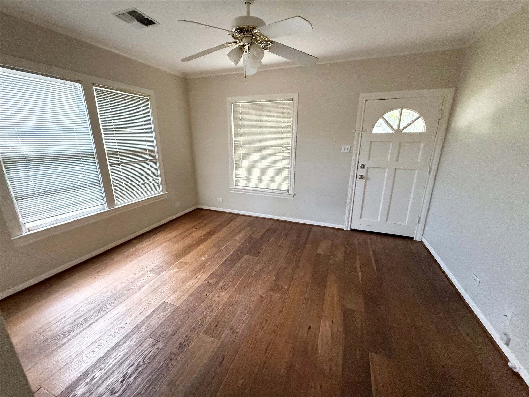 1103 Austin Street Property Photo 7