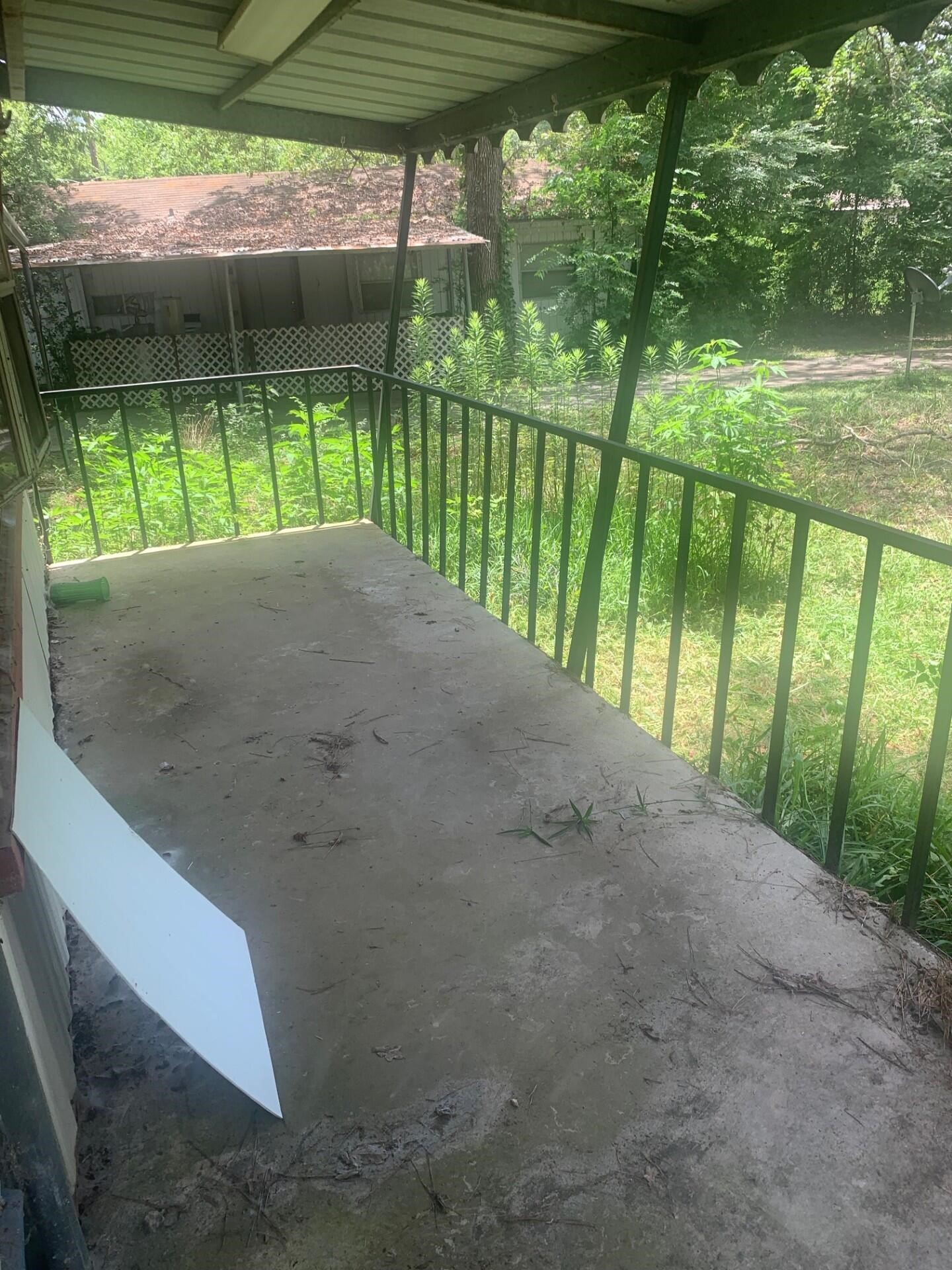 217 E Sunset Drive Property Photo 4