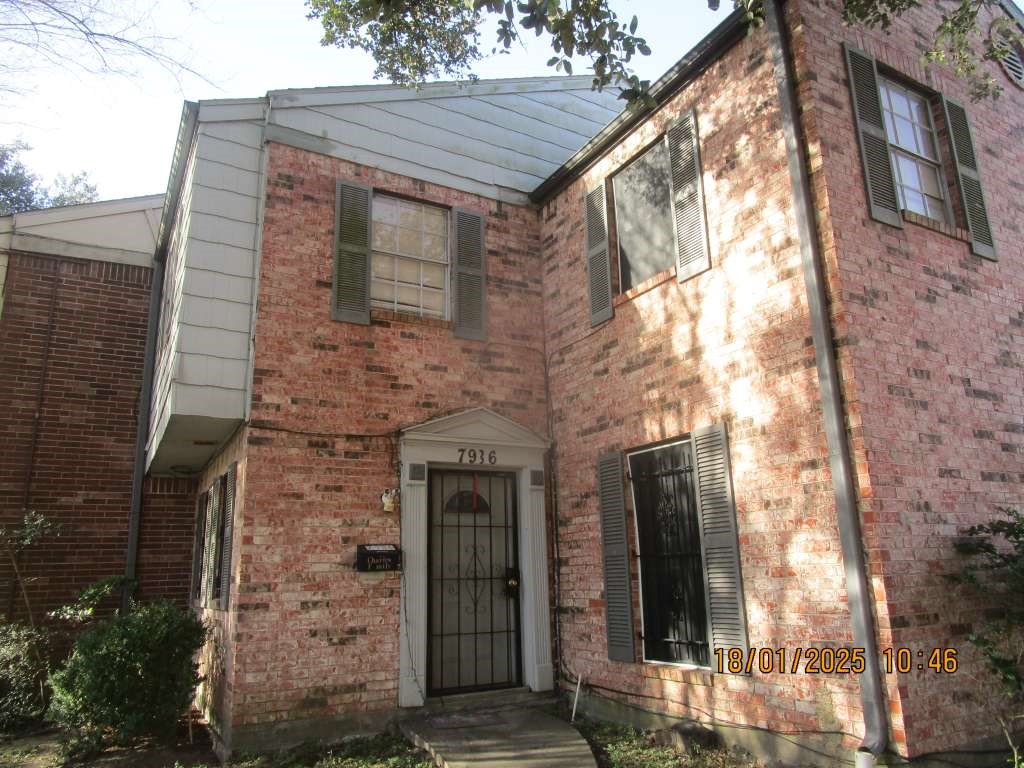 7936 Grove Ridge Drive Property Photo 2