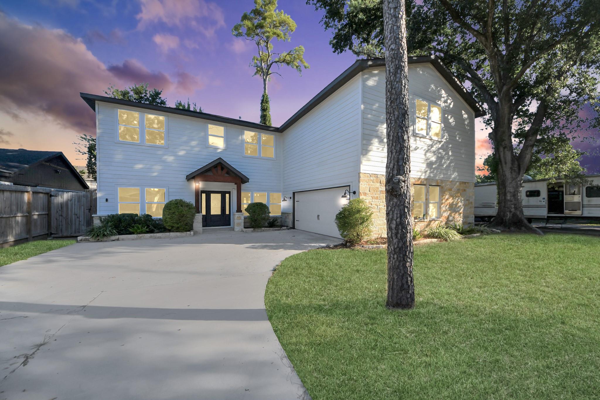 10038 Westview Drive, Houston Tx 77055 Property Photo 1
