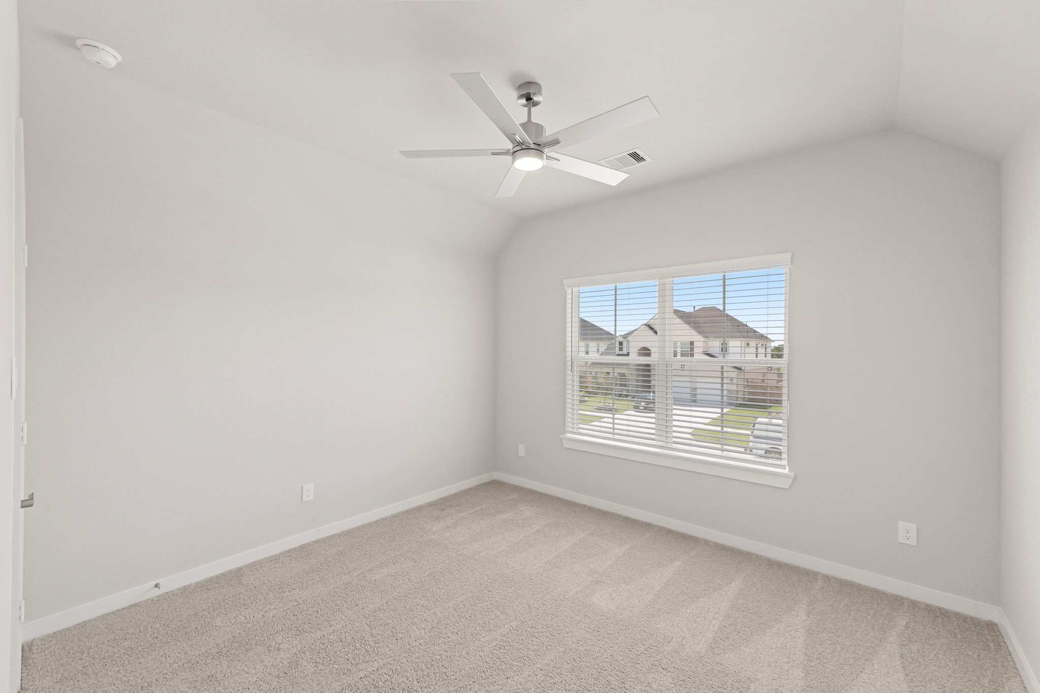 4611 Whisperwood Drive Property Photo 33