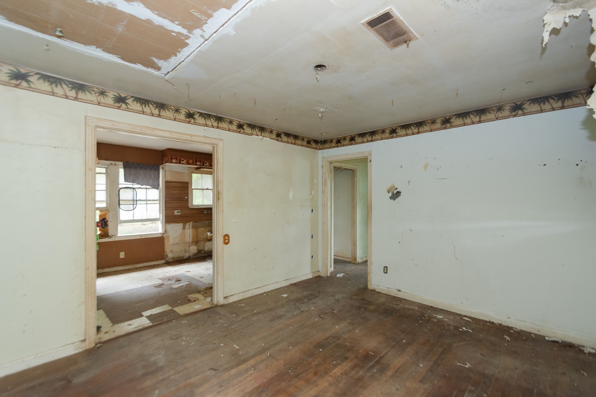 1720 W Sidnor Street Property Photo 8