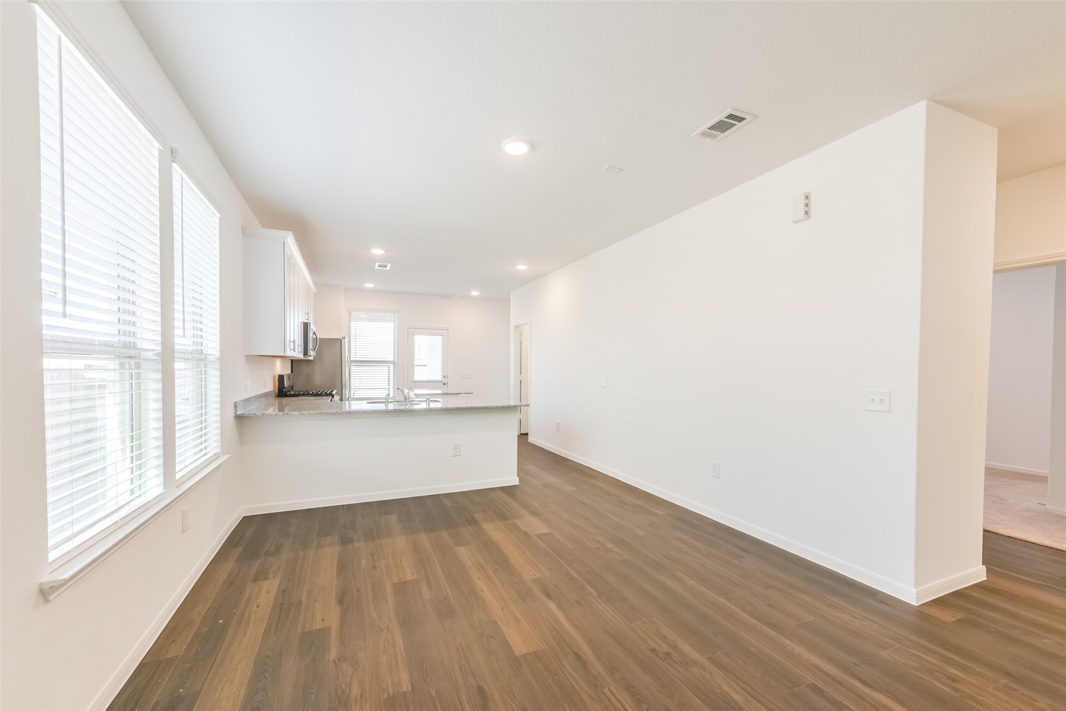14483 Cedar Ledge Lane Property Photo 4