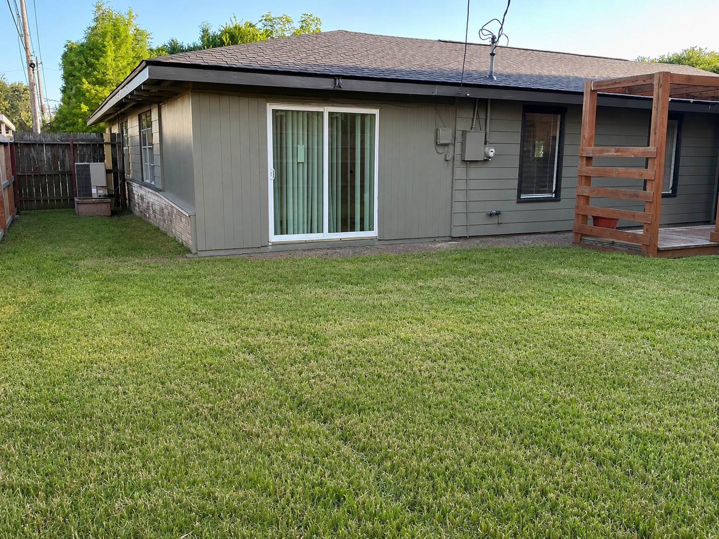 1008 Wright Boulevard Property Photo 3