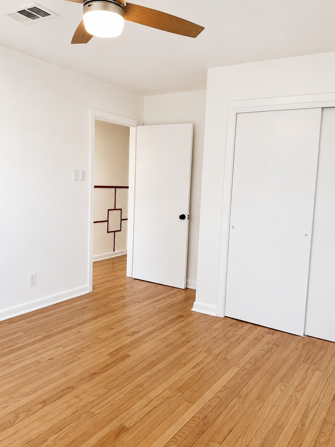 1008 Wright Boulevard Property Photo 16