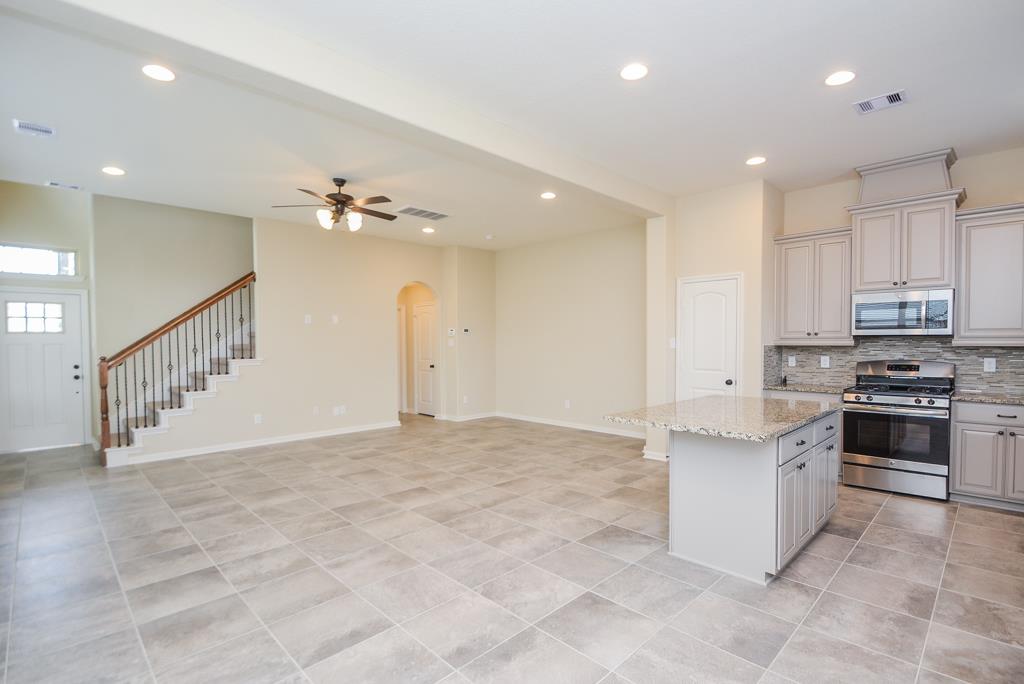 12239 Stellano Property Photo 4
