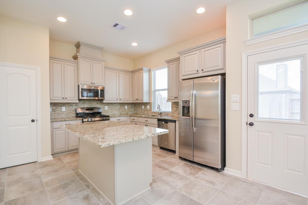 12239 Stellano Property Photo 15