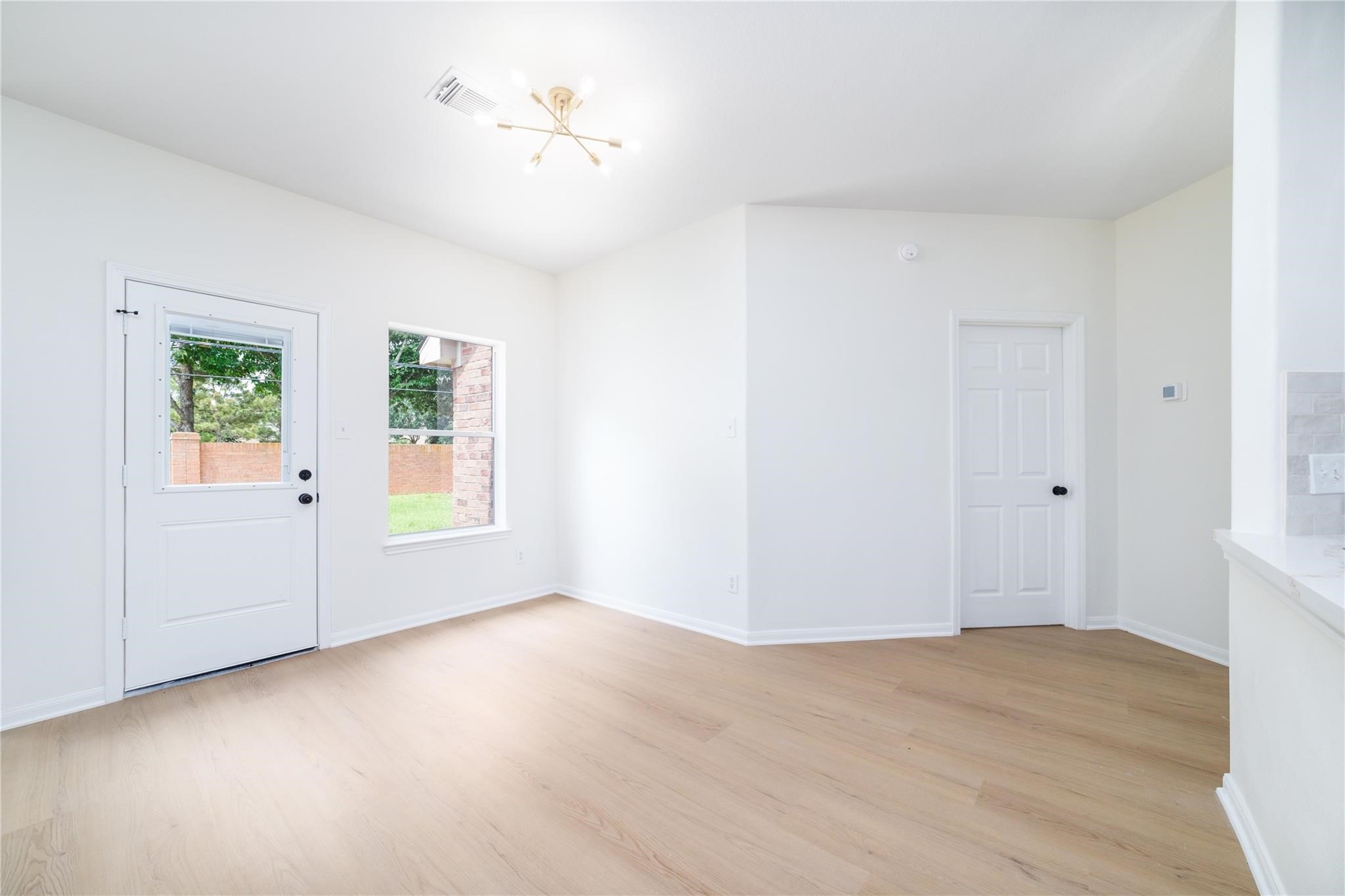5034 Forest Sage Lane Property Photo 11