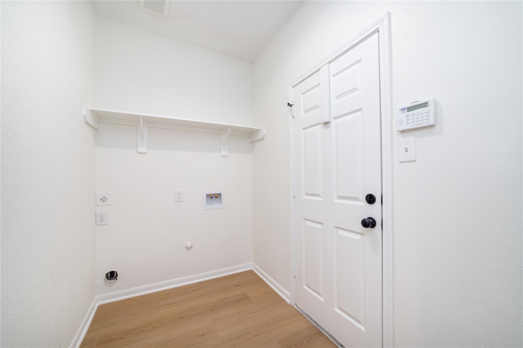 5034 Forest Sage Lane Property Photo 17