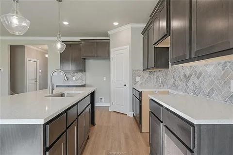 6205 Daytona Drive Property Photo 12