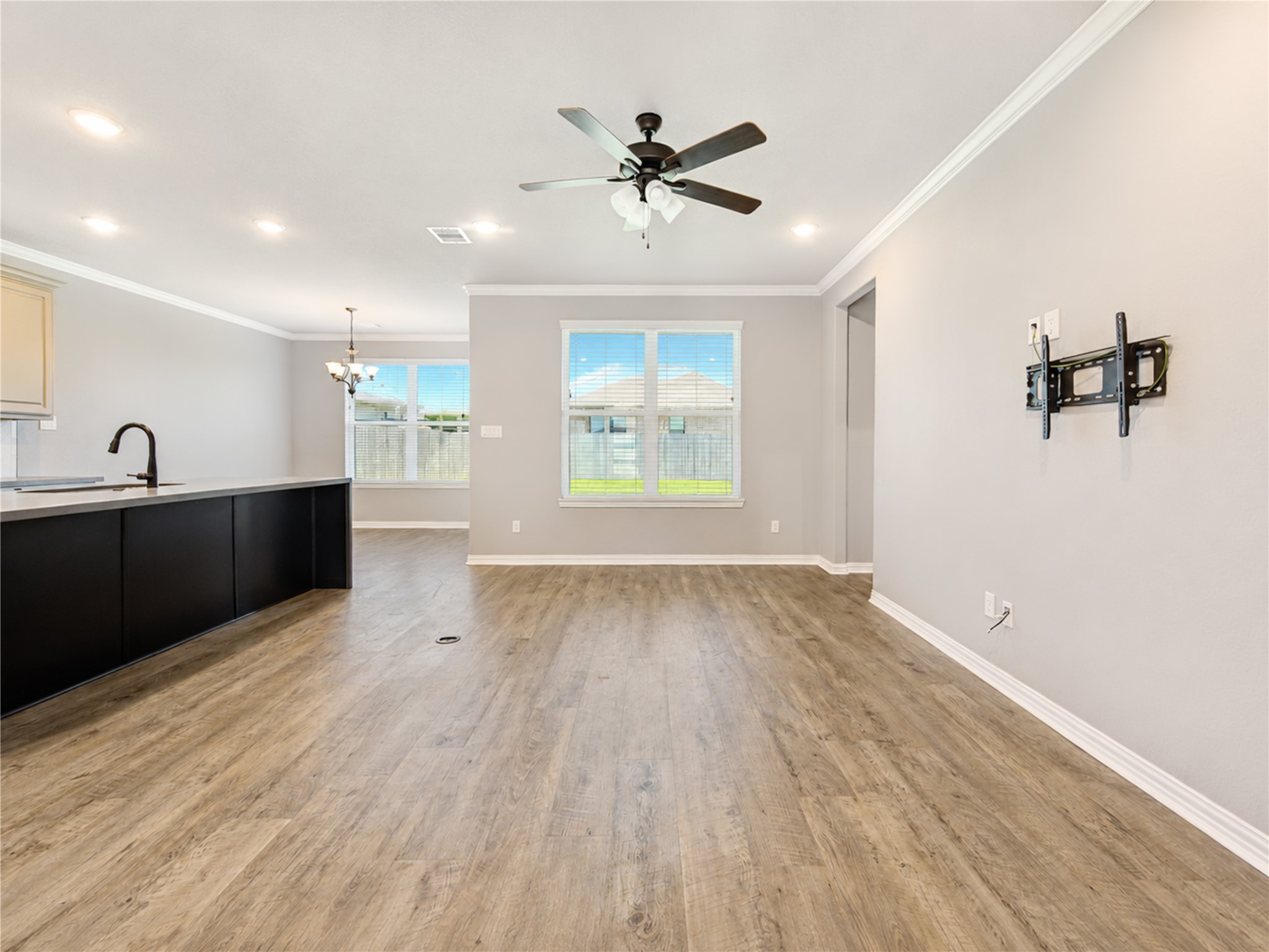 6205 Daytona Drive Property Photo 15
