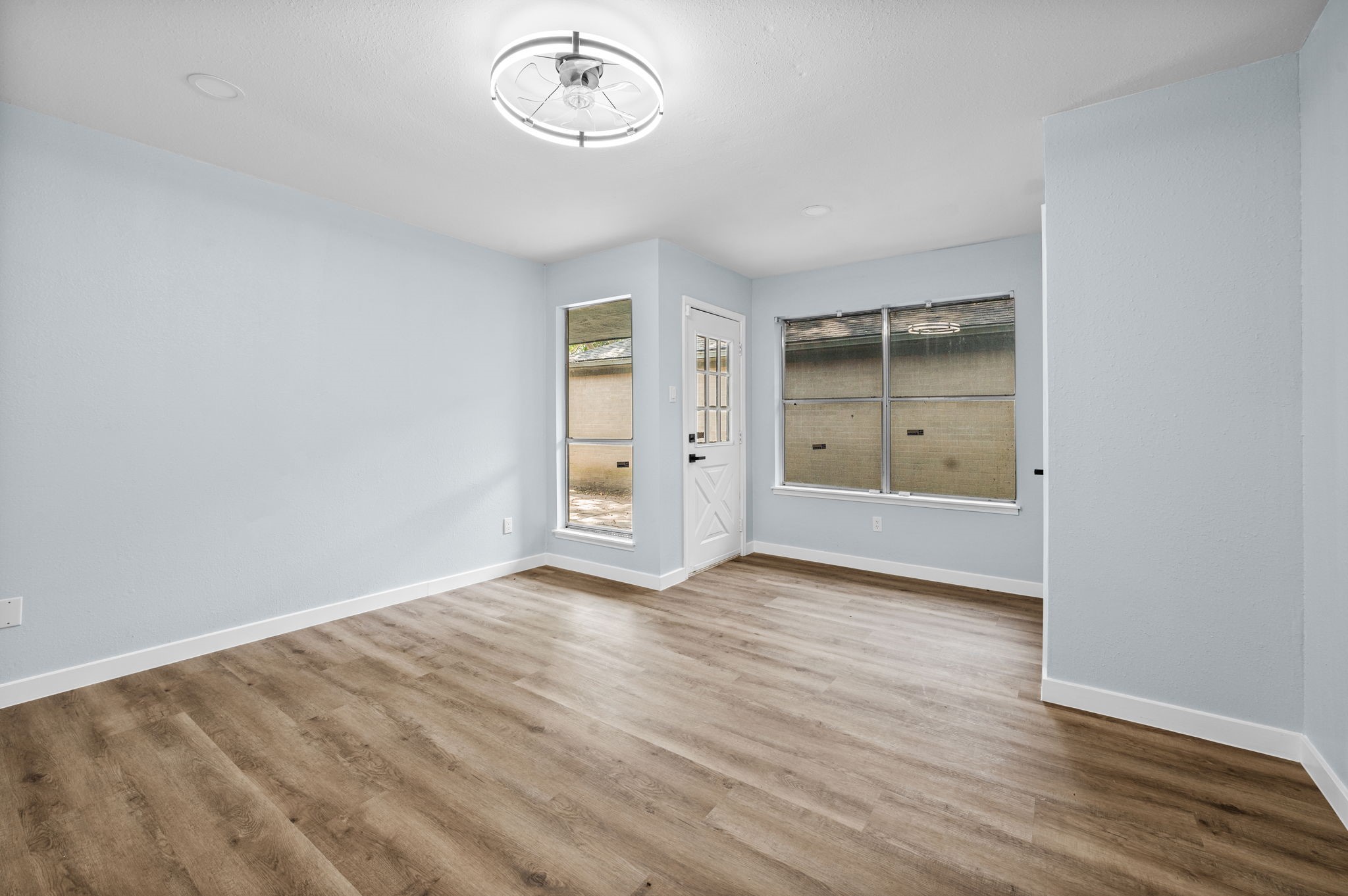 1908 Chelsea Court Property Photo 16