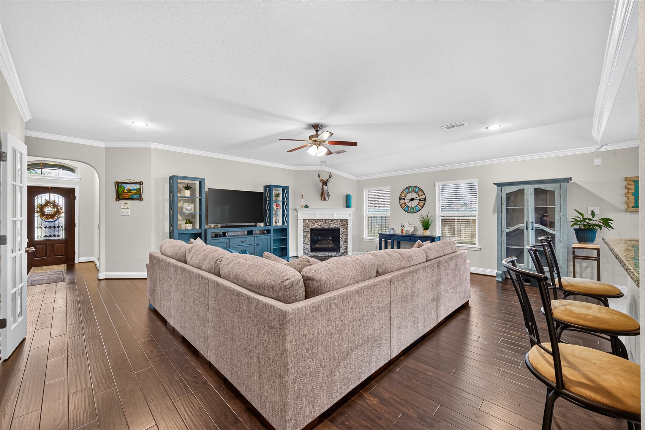 9710 Stratton Ridge Drive Property Photo 4