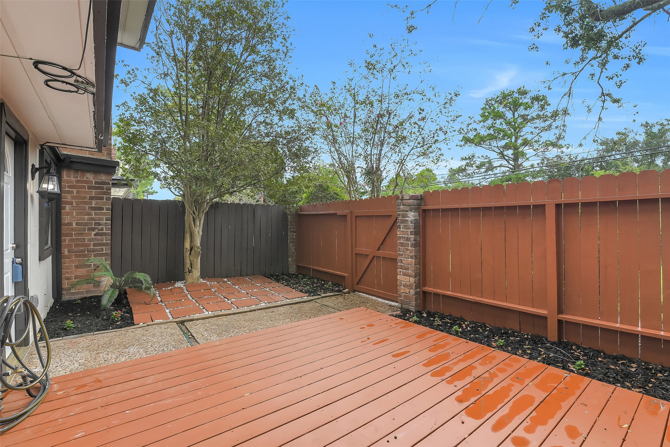 12003 Greenwood Forest Drive B Property Photo 5