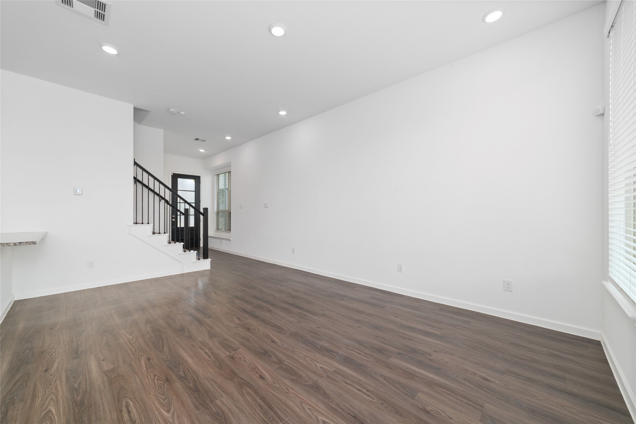 5719 Foggy Vine Court Property Photo 6