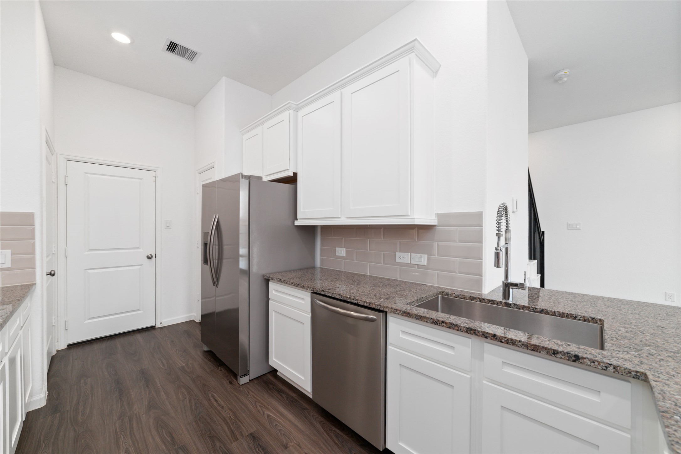 5719 Foggy Vine Court Property Photo 11