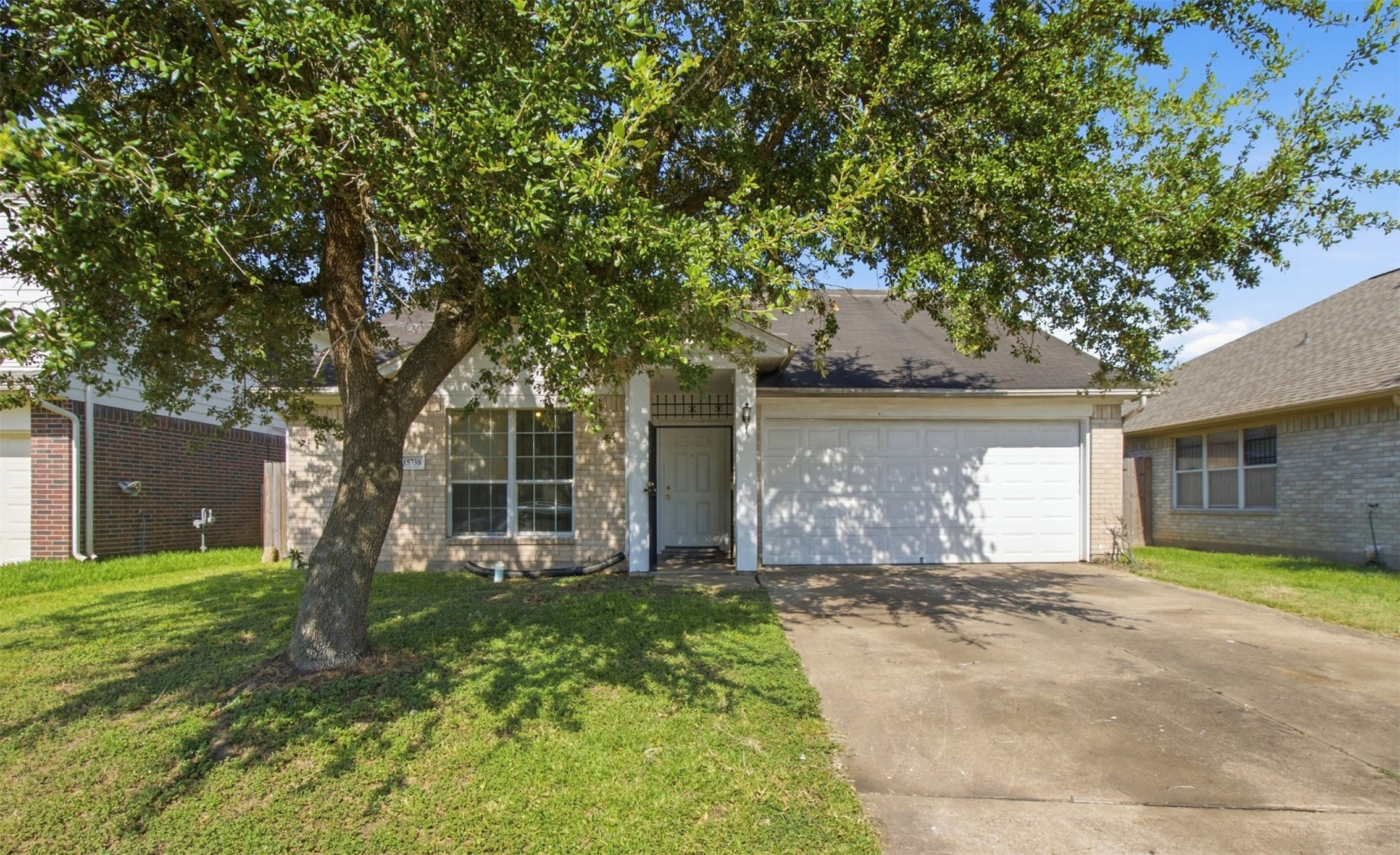 15738 Boonridge Road Property Photo 2