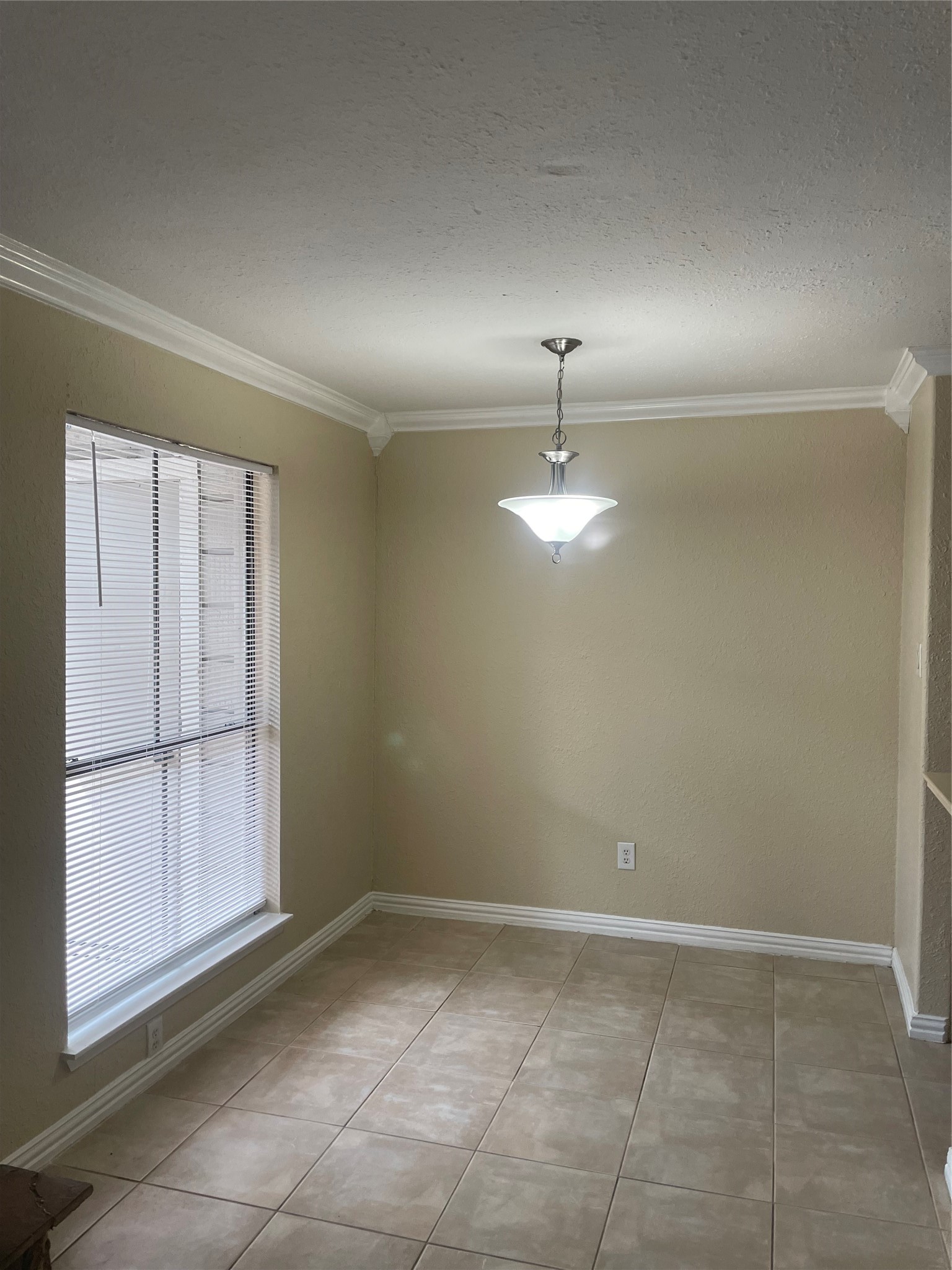 17331 Red Oak Drive 27 Property Photo 5