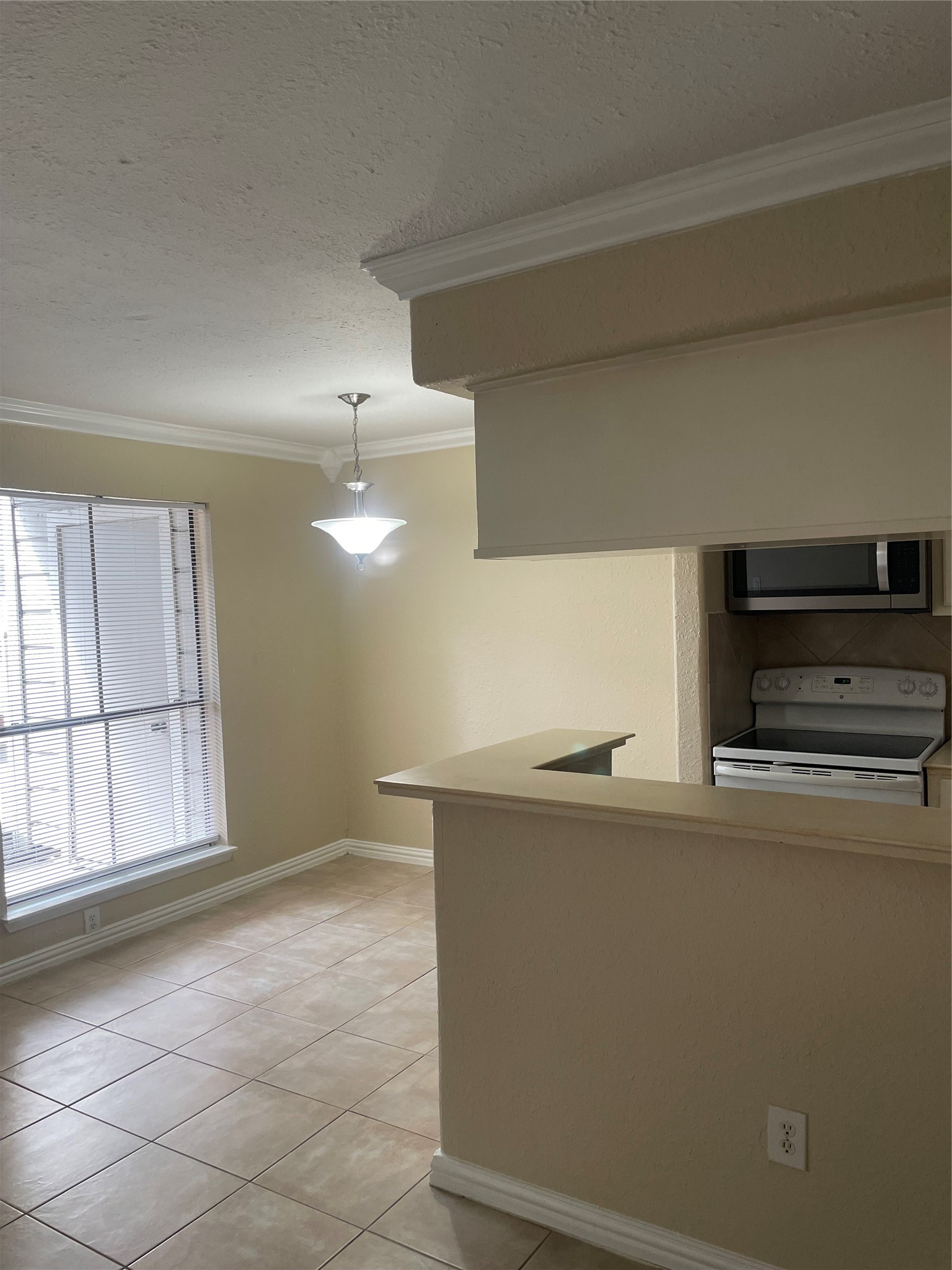 17331 Red Oak Drive 27 Property Photo 6