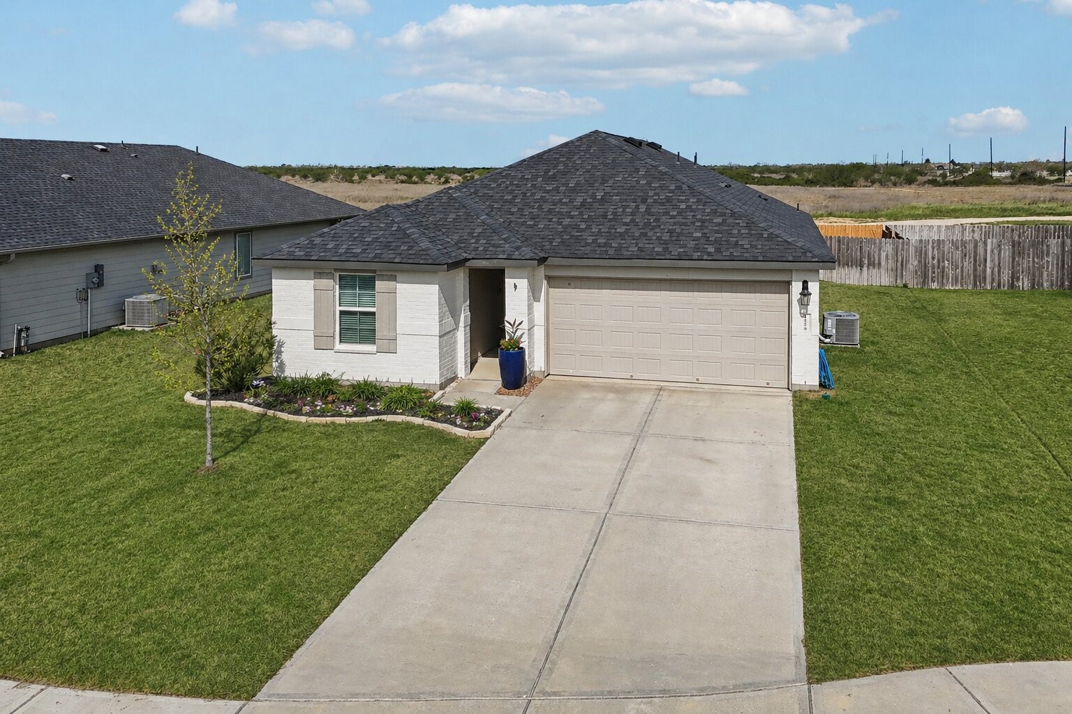 1279 Thornbird Trail Property Photo 3