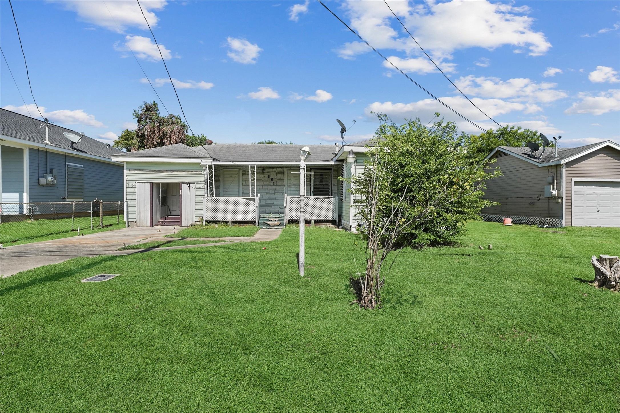 121 Lake Road Property Photo 1