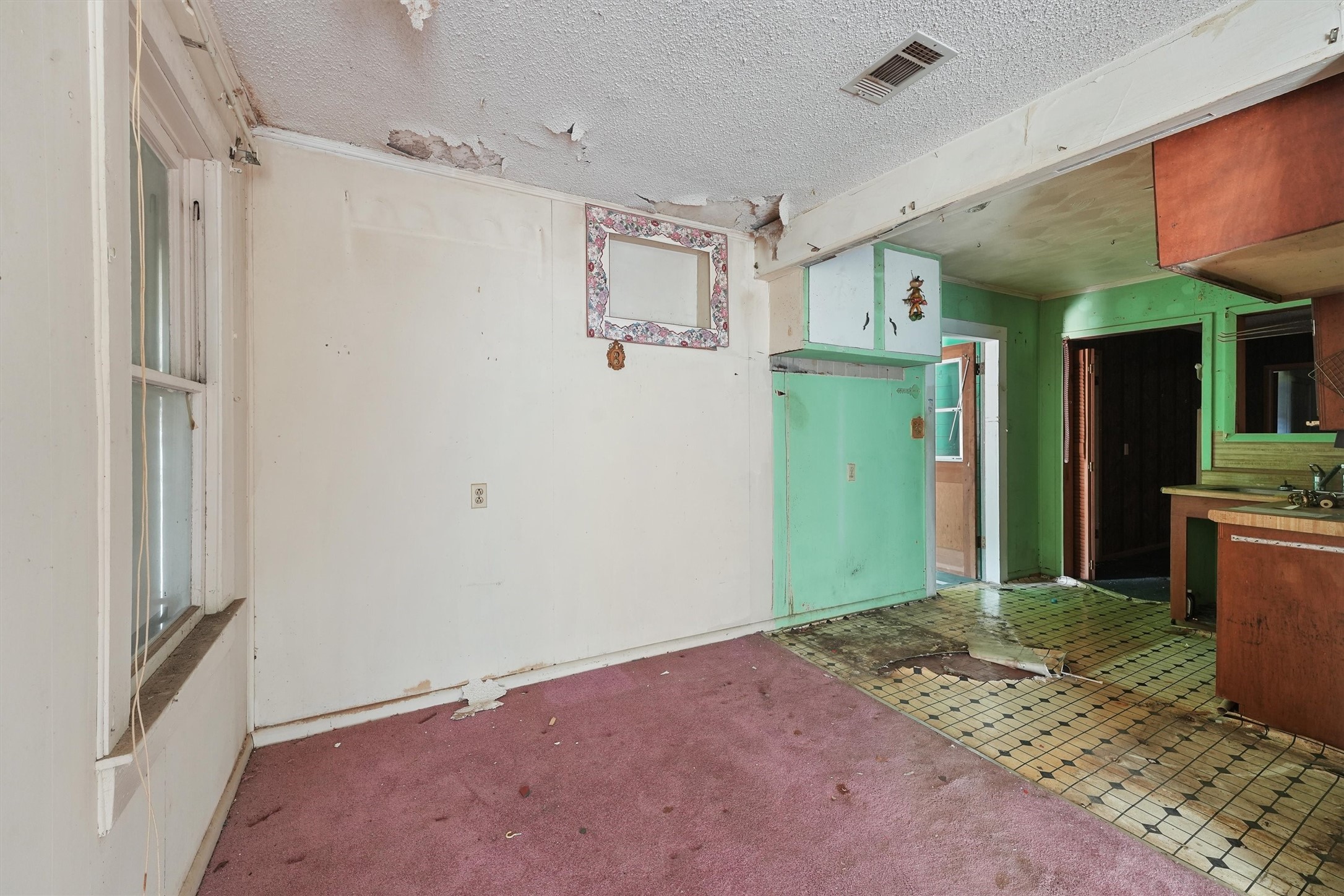 121 Lake Road Property Photo 11