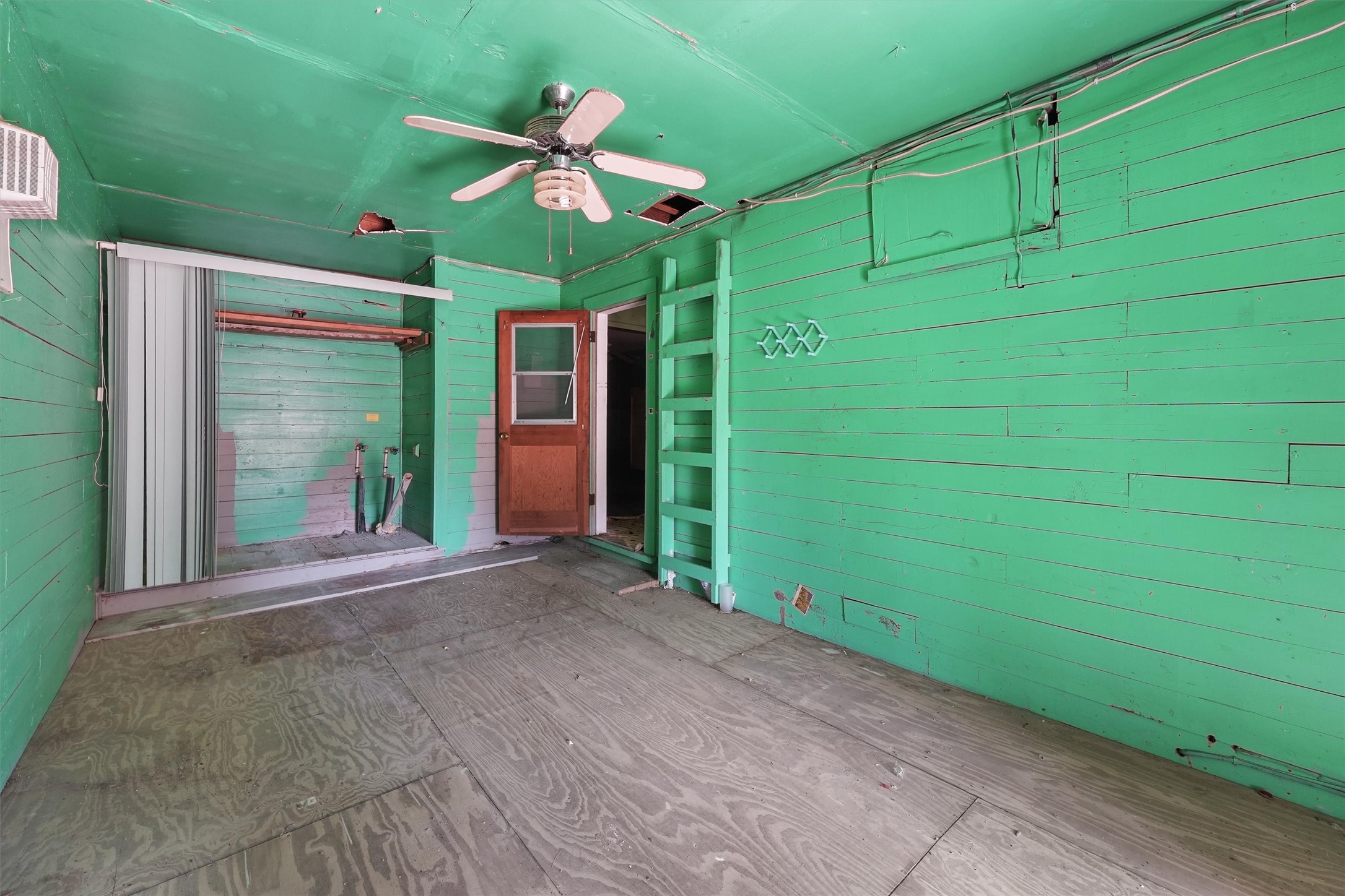 121 Lake Road Property Photo 14