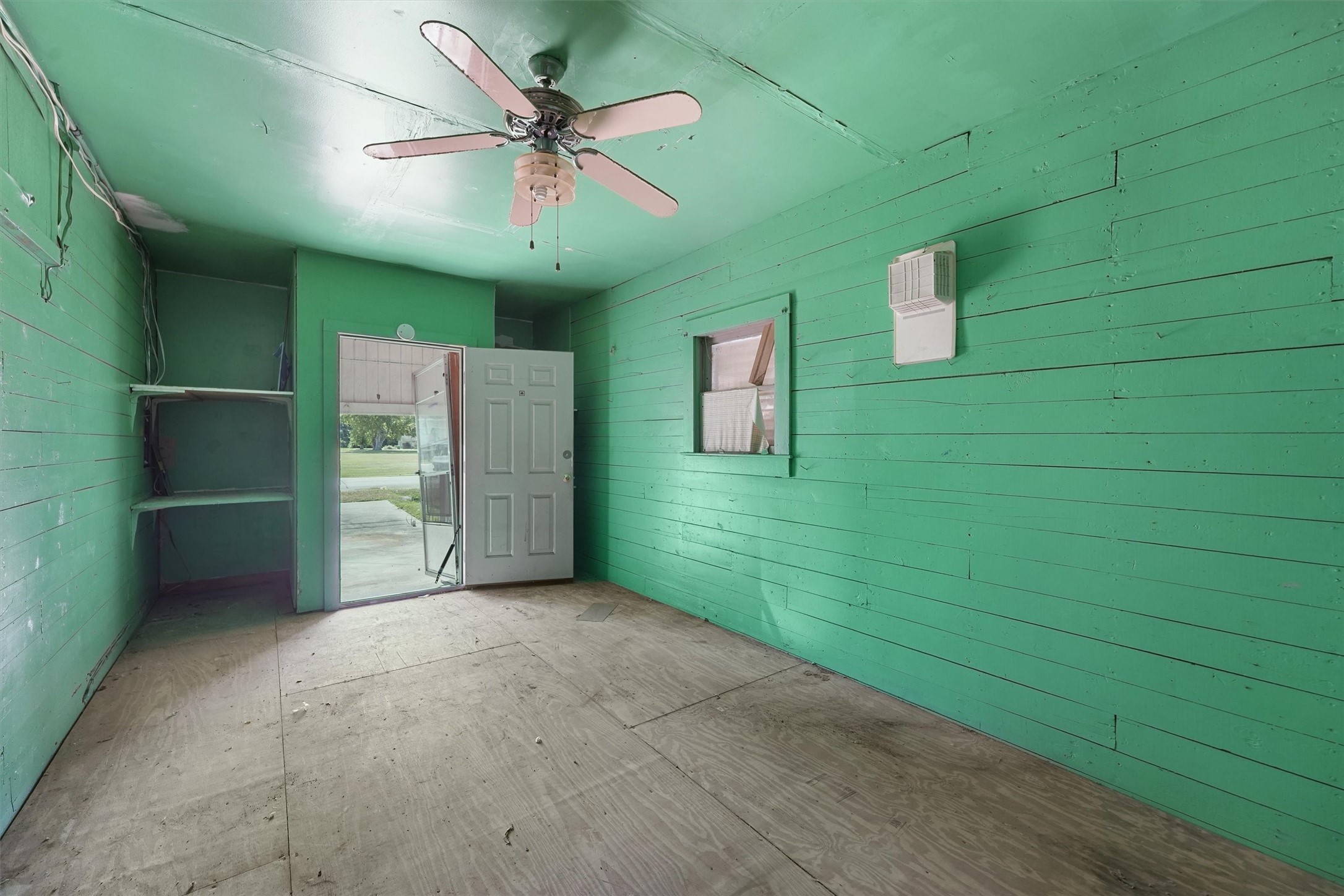 121 Lake Road Property Photo 15