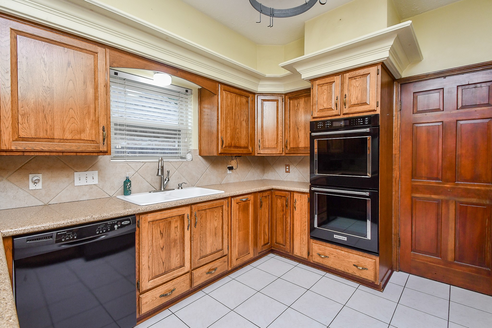 1014 Goldfinch Avenue Property Photo 12