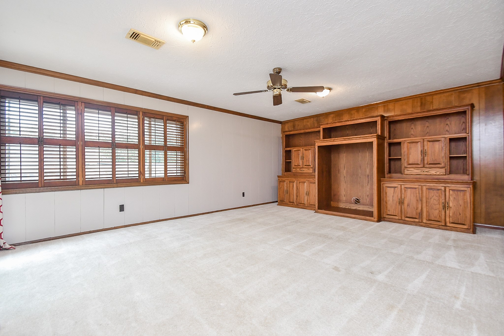 1014 Goldfinch Avenue Property Photo 20