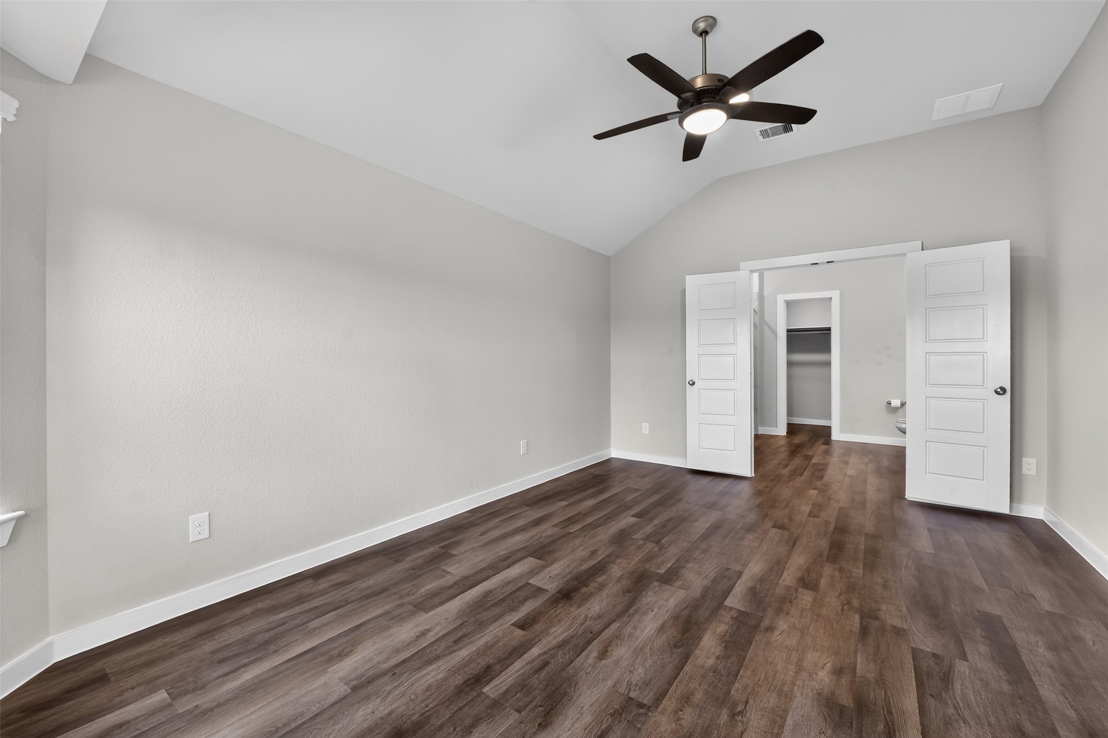 26563 Eternal Drive Property Photo 8