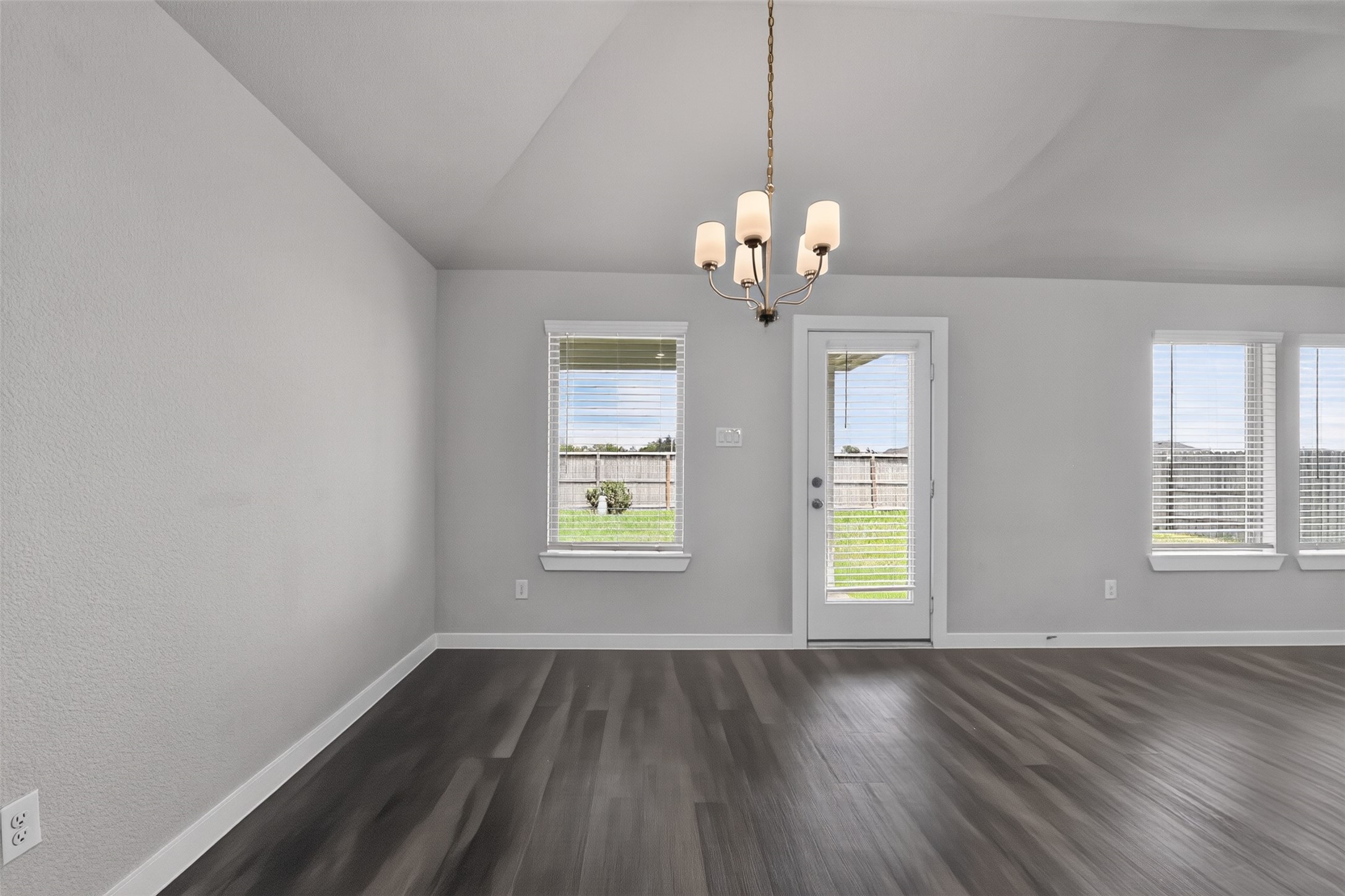 26563 Eternal Drive Property Photo 14