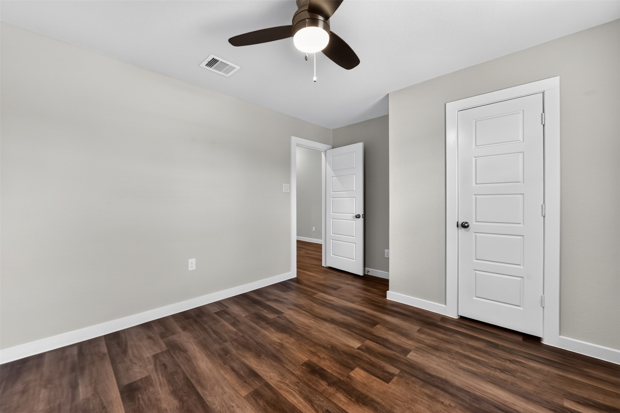 26563 Eternal Drive Property Photo 16