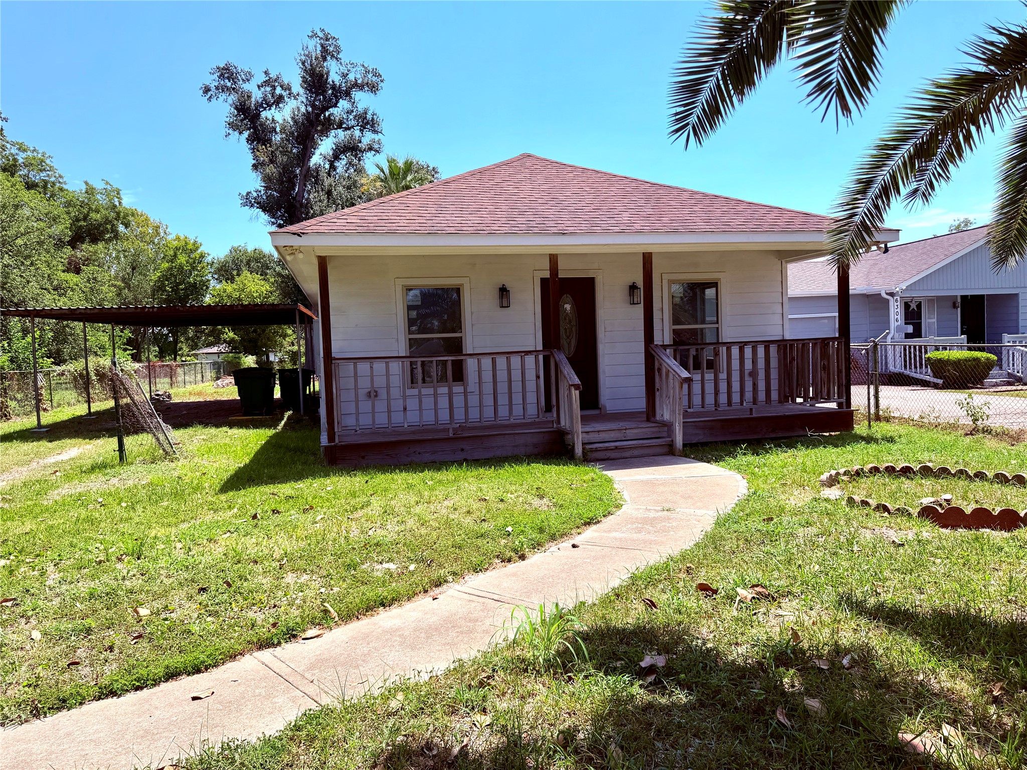 6310 Kashmere Street Property Photo 1
