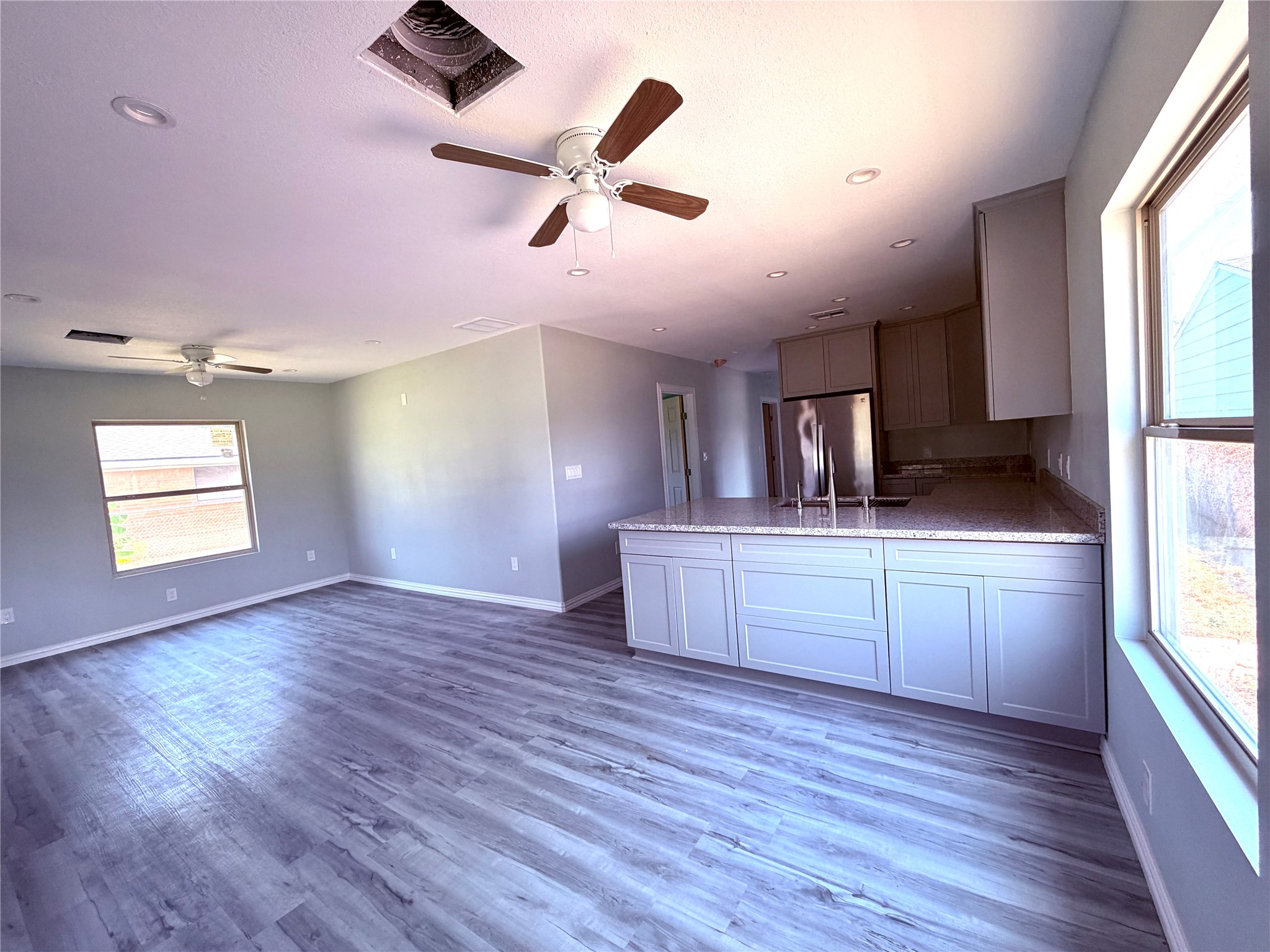 6310 Kashmere Street Property Photo 5