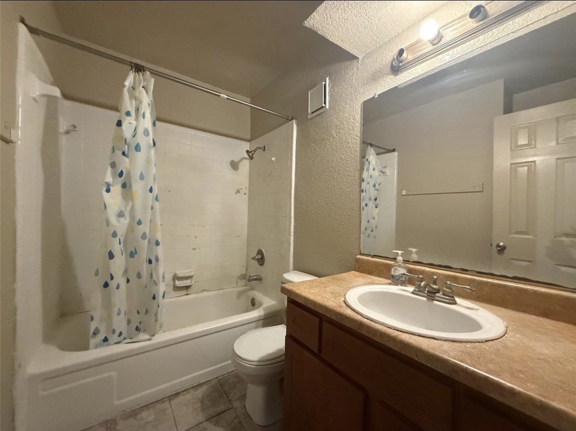 8100 Creekbend Drive 181 Property Photo 5