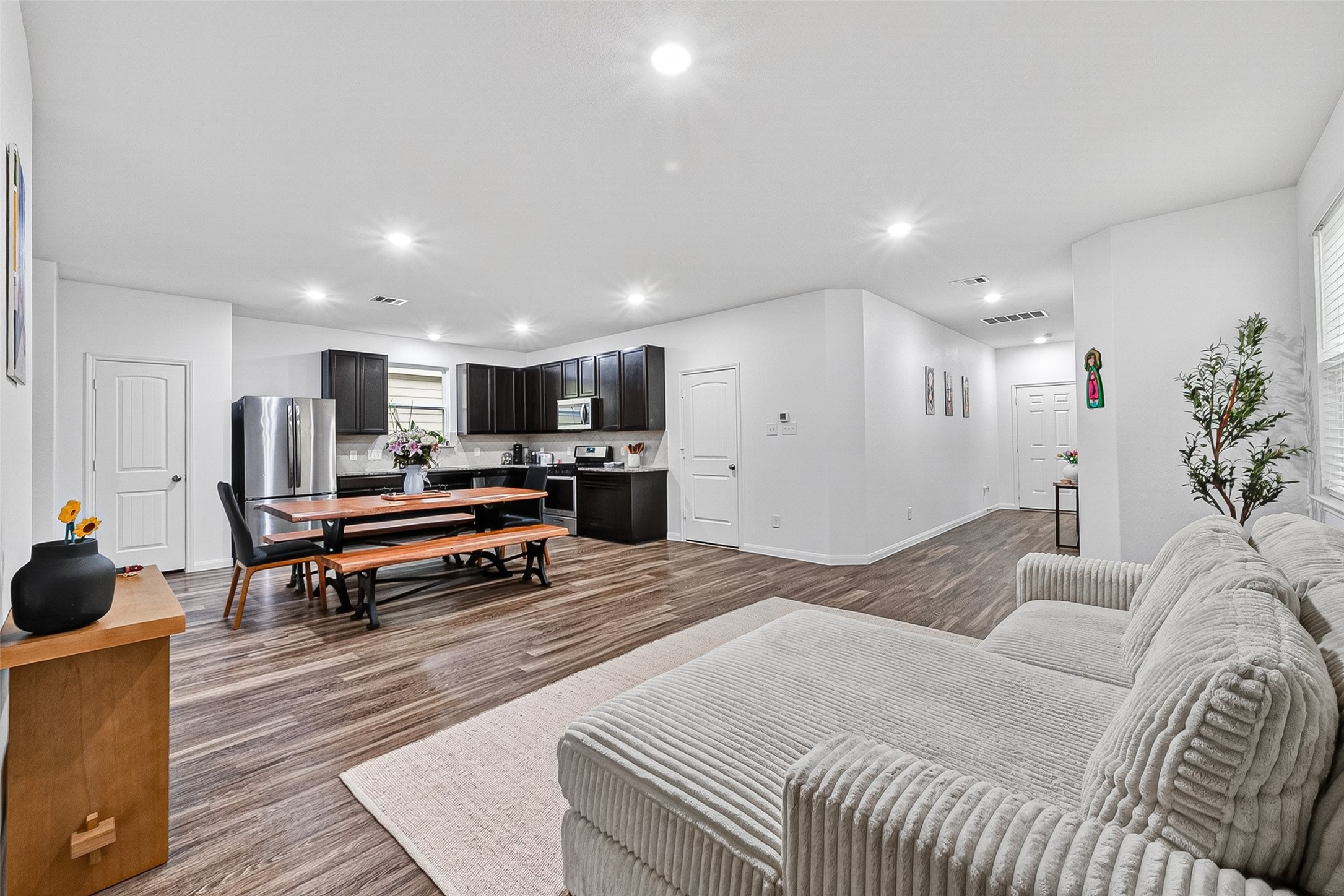 5807 Flinders River Trail Property Photo 6