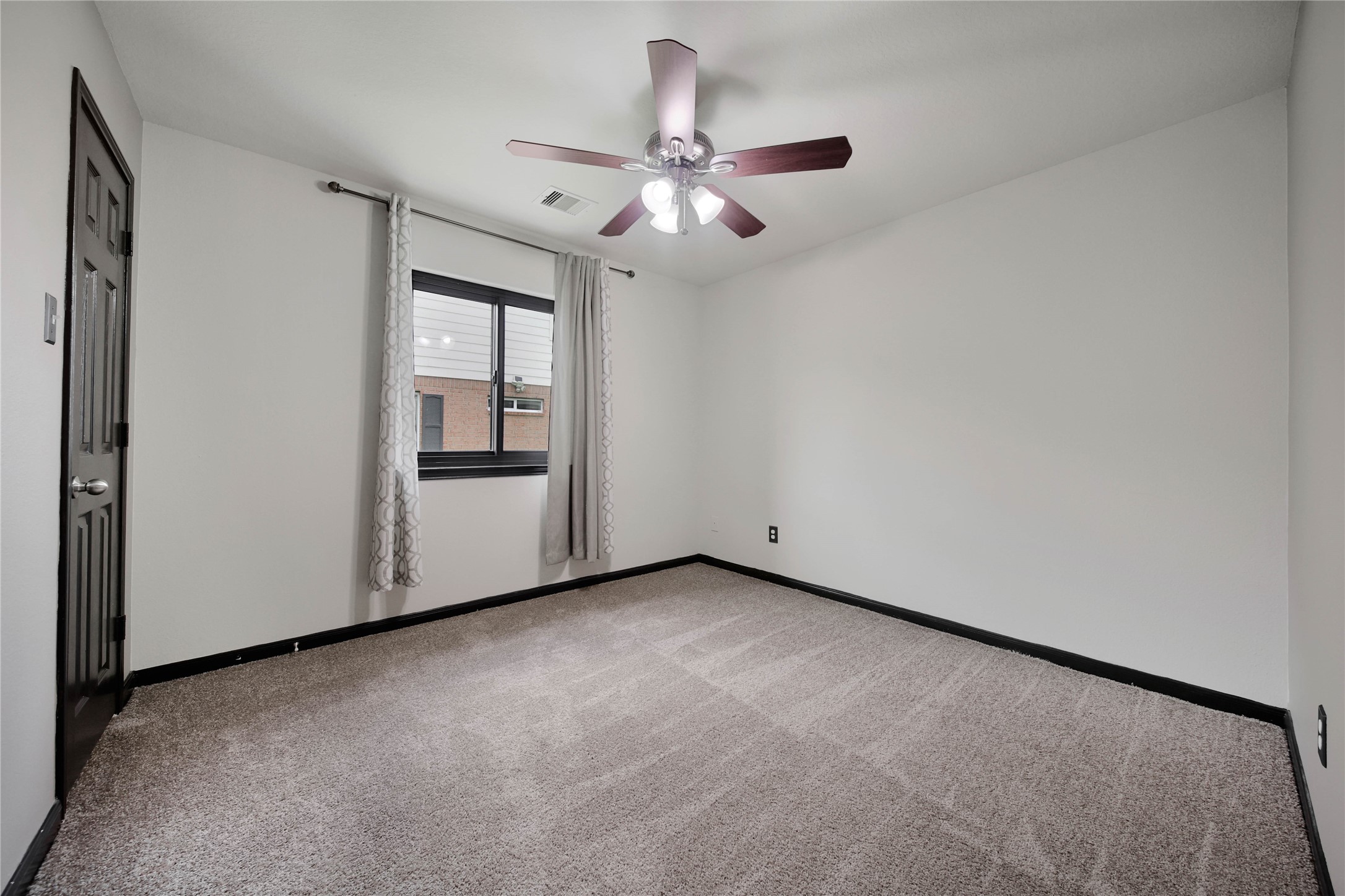 614 Linden Manor Court Property Photo 20