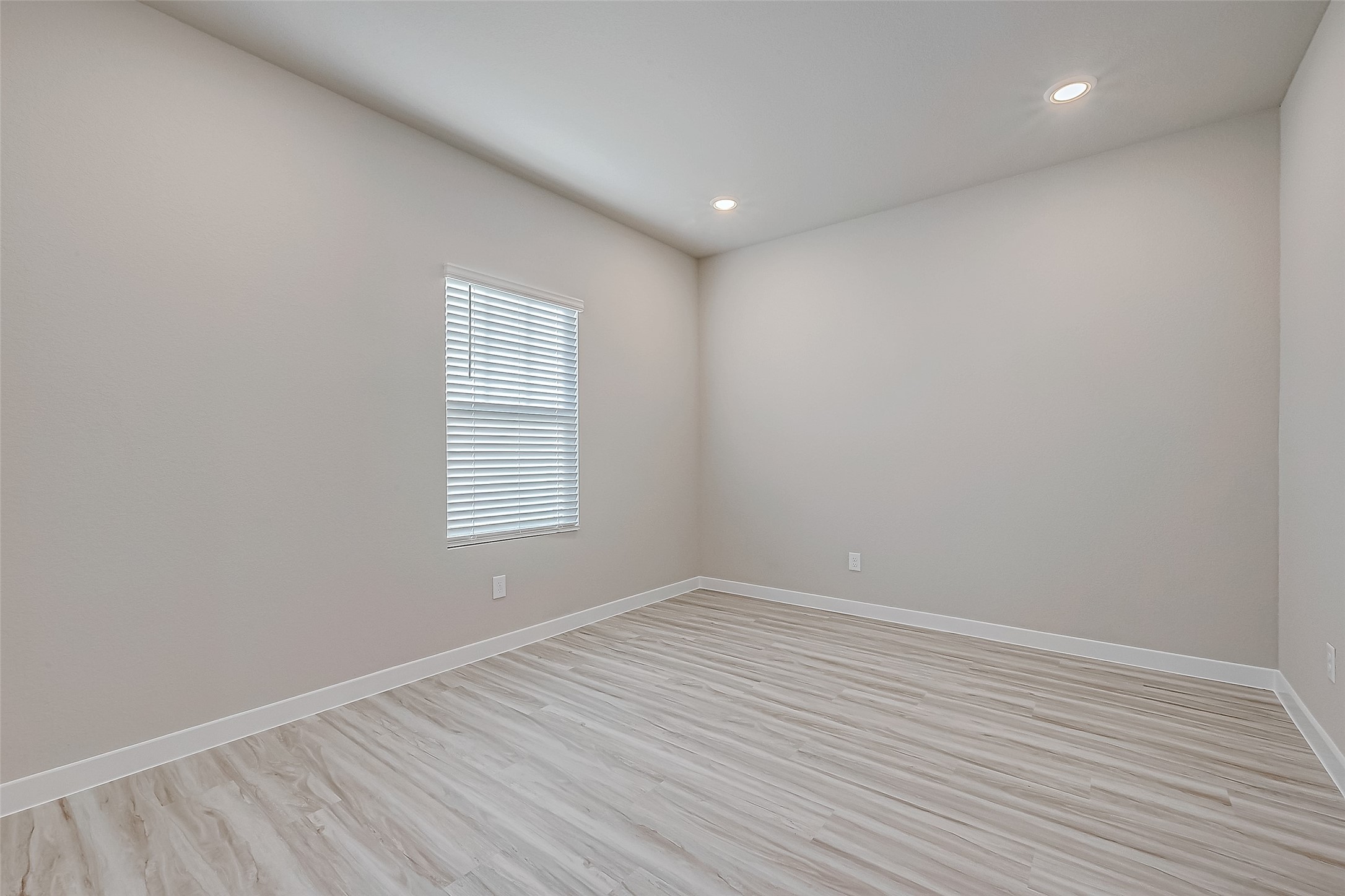 6343 Buffalo Bend Lane Property Photo 4