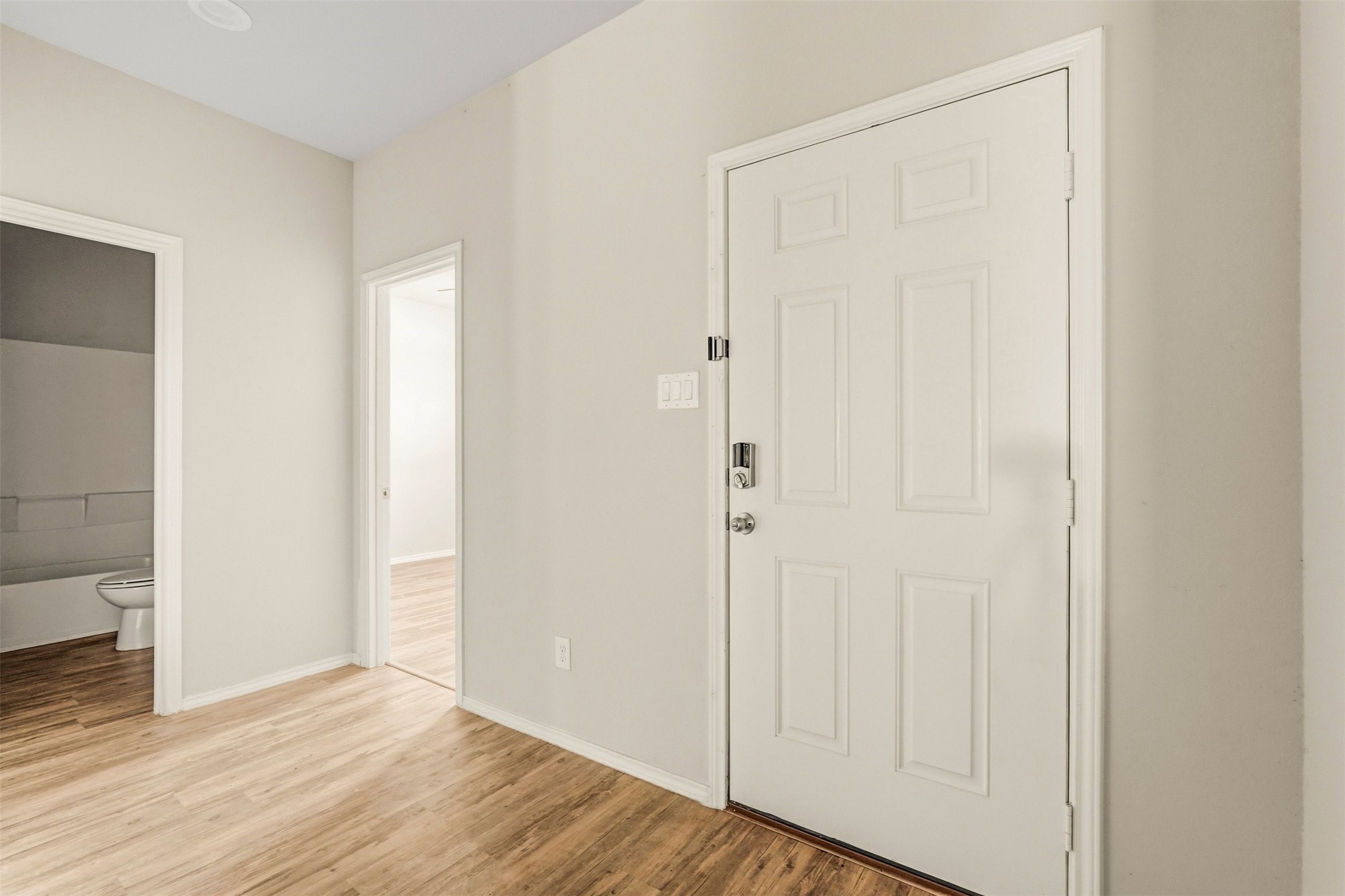 18025 Atwood Mill Drive Property Photo 10
