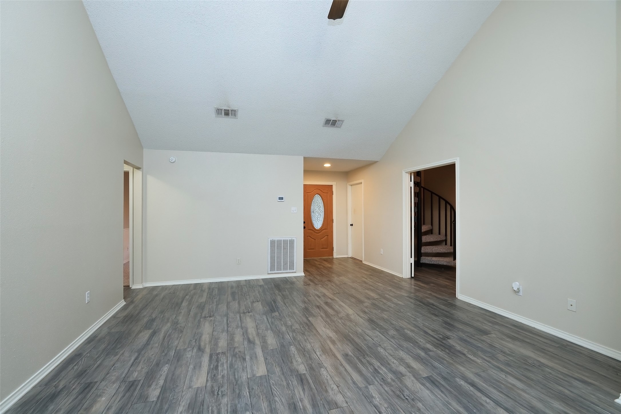 9130 Kirkleigh Street Property Photo 11